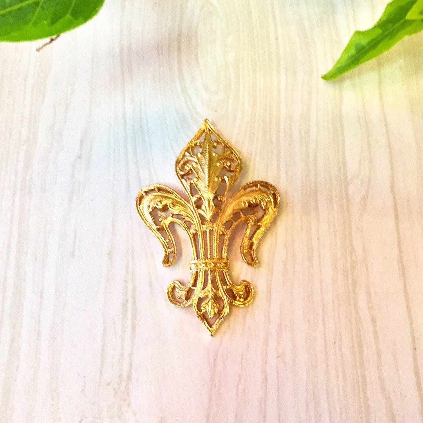 Vintage Gold Tone Fleur De Lis Brooch | Fleur De Lis Pin | Vintage Monet Jewelry | Costume Jewelry | Gift For Her | Holiday Gift Idea |