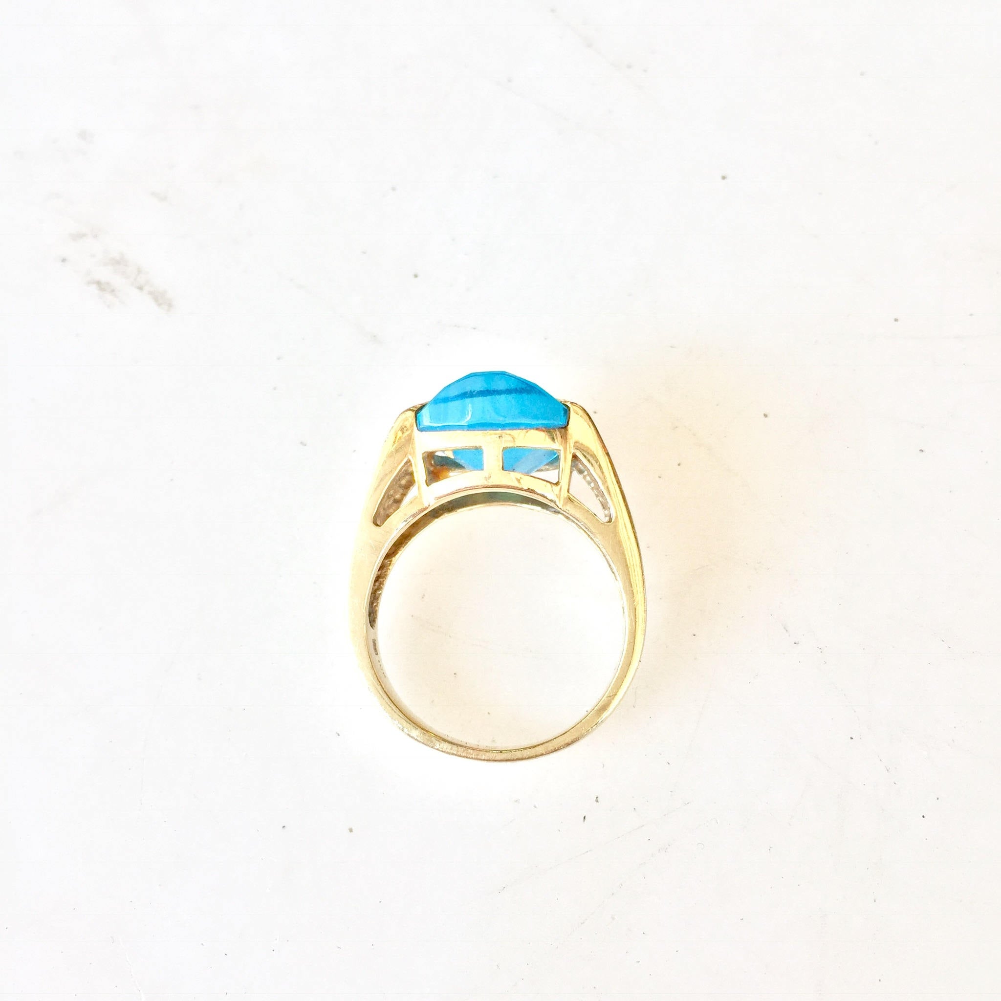 Vintage Blue Topaz Ring | 10 Karat Yellow Gold | 10K | Vintage Jewelry | Blue Stone | Natural Stone | Engagement Ring | Gift for Her | Ring