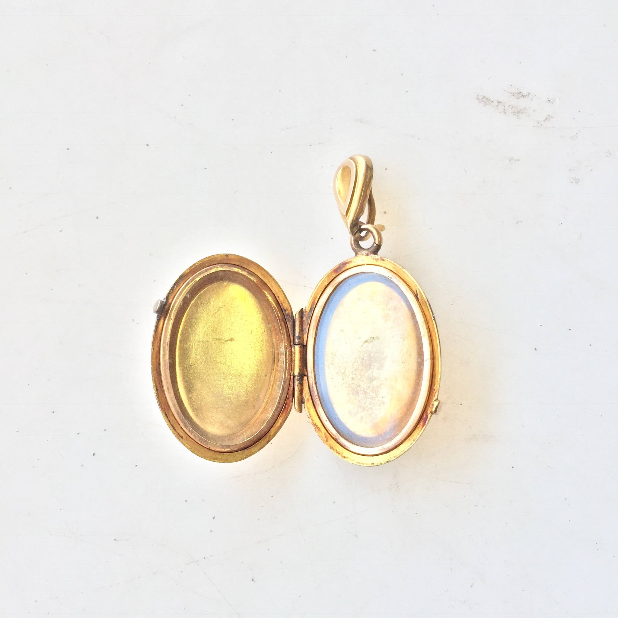 10 Karat Gold Victorian Locket | Antique Jewlery |Gold Locket | Victorian | Pendant | Charm | Gold | Keepsake | Necklace | Gift for Her |