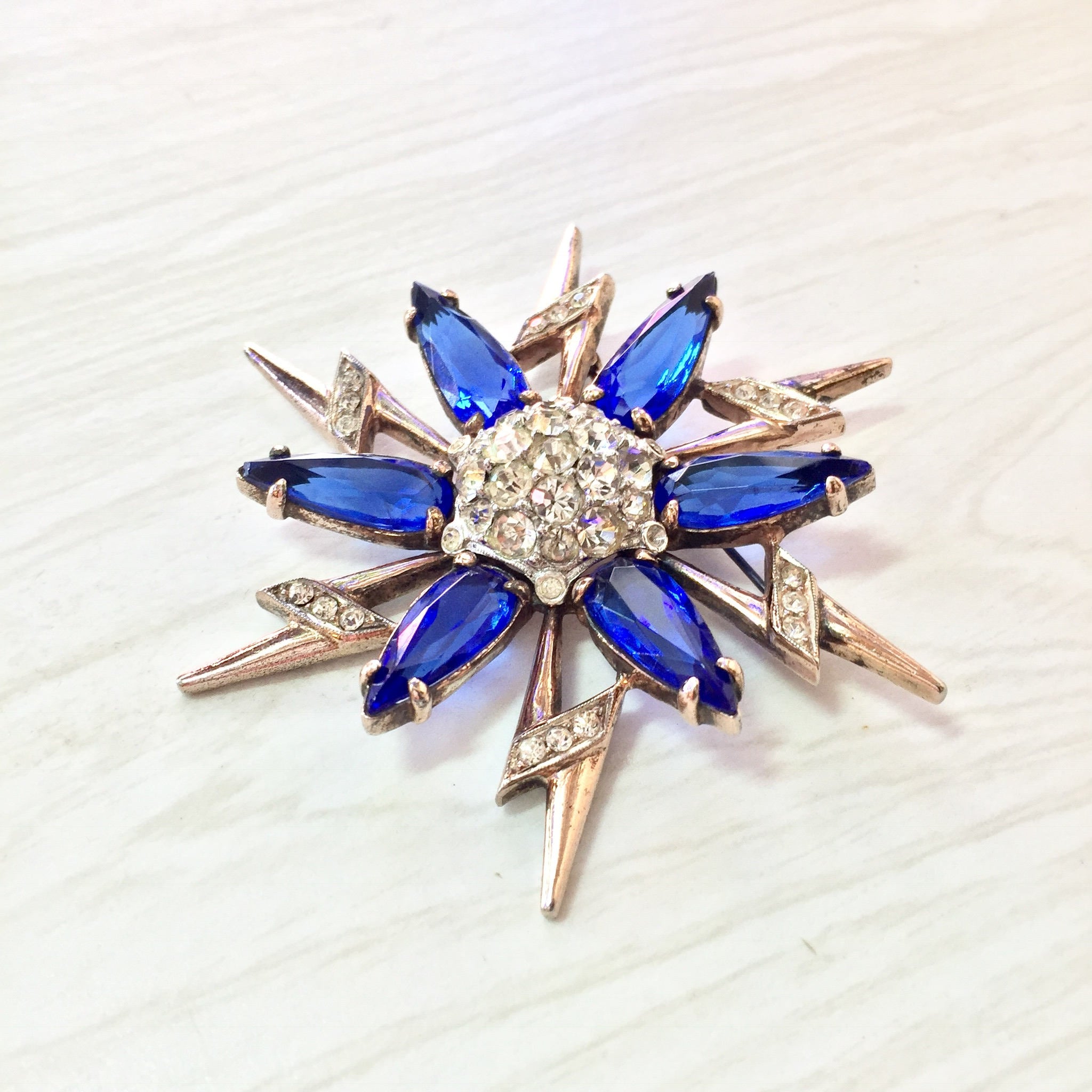 Vintage Art Deco Brooch | Sterling Silver Pin | Starburst Snowflake Shape | Blue Stones | Rhinestones | Silver Jewelry | Lightening Bolt