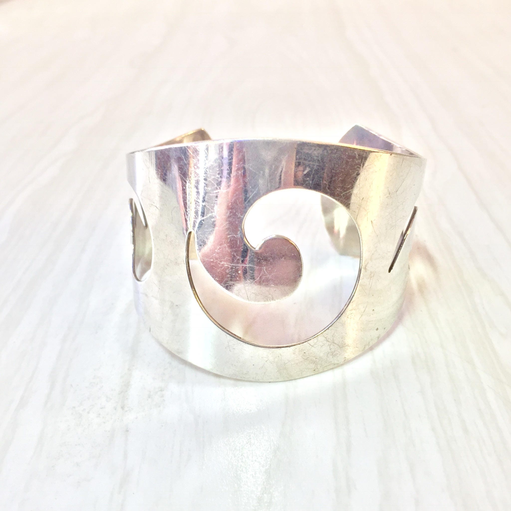 Vintage Sterling Silver Reed and Barton Swirl Design Cuff Bracelet