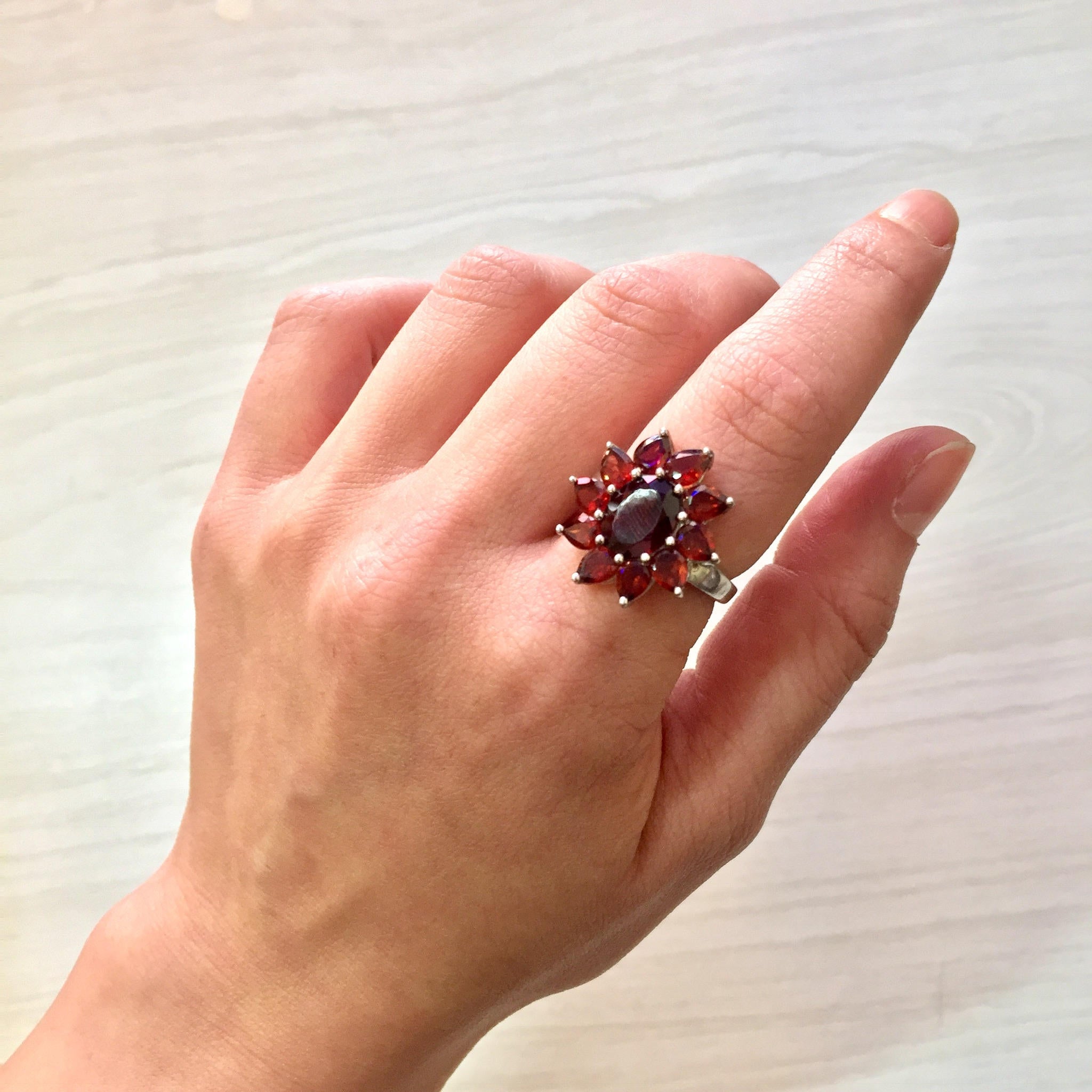 Sterling Silver Ring with Red Gemstones | Sunburst Ring | Flower Ring | Red Stones | Vintage Jewelry | Red Ring | Gift Idea | Gift for Mom