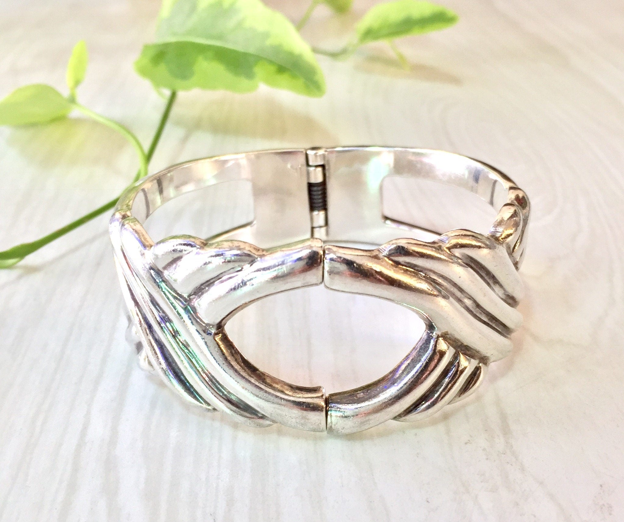 Vintage Sterling Silver Hinged Bangle | Silver Cuff Bracelet | Vintage Jewelry | 925 bracelet | Gift for Her | Boho Jewelry | Bohemian |Cuff