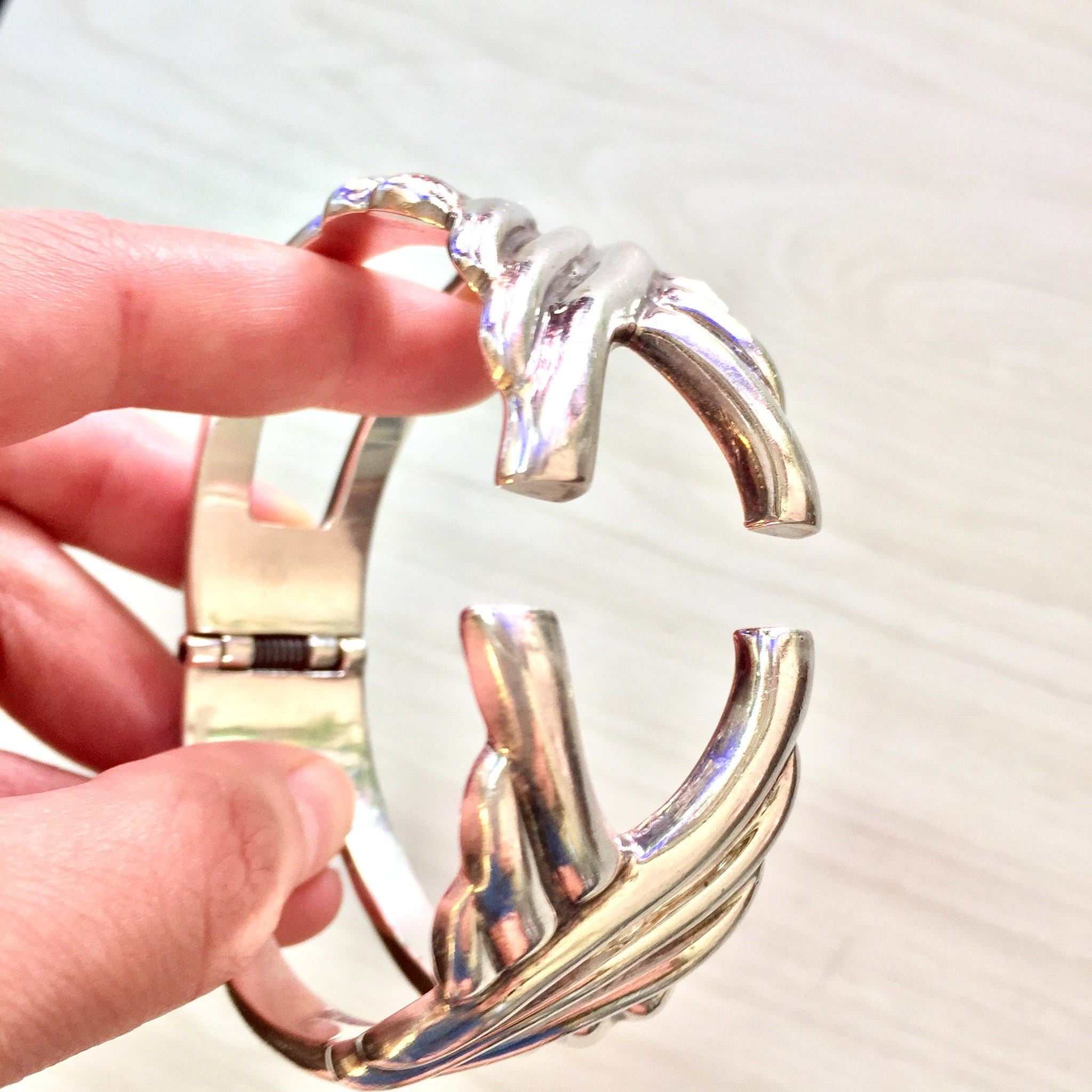 Vintage Sterling Silver Hinged Bangle | Silver Cuff Bracelet | Vintage Jewelry | 925 bracelet | Gift for Her | Boho Jewelry | Bohemian |Cuff