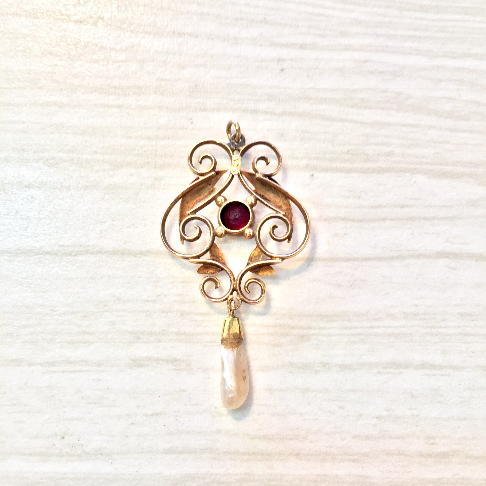 10 Karat Gold Antique Pendant with Fresh Water Pearl and Amethyst | 10K Gold Pendant | Antique Jewelry | Fresh Water Pearl | Purple Stone |
