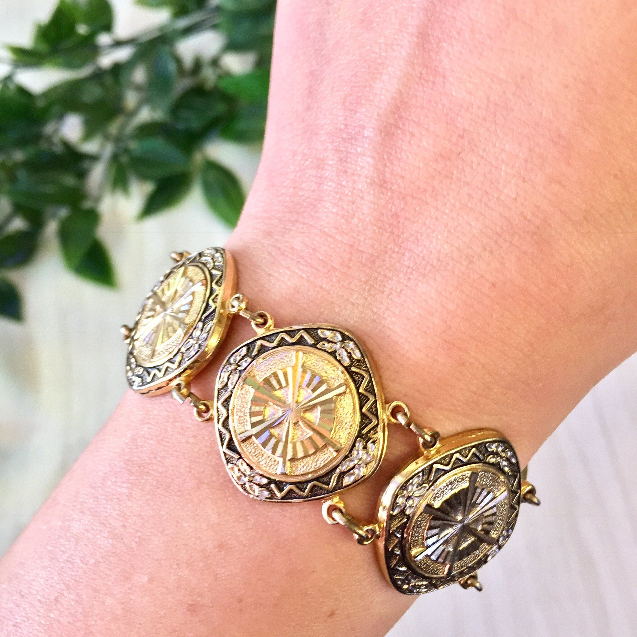Vintage Gold Tone Bracelet | Nautical Jewelry | Costume Jewelry | Gold Bracelet | Vintage Jewelry | Holiday Gift Idea | Gift For Mom |
