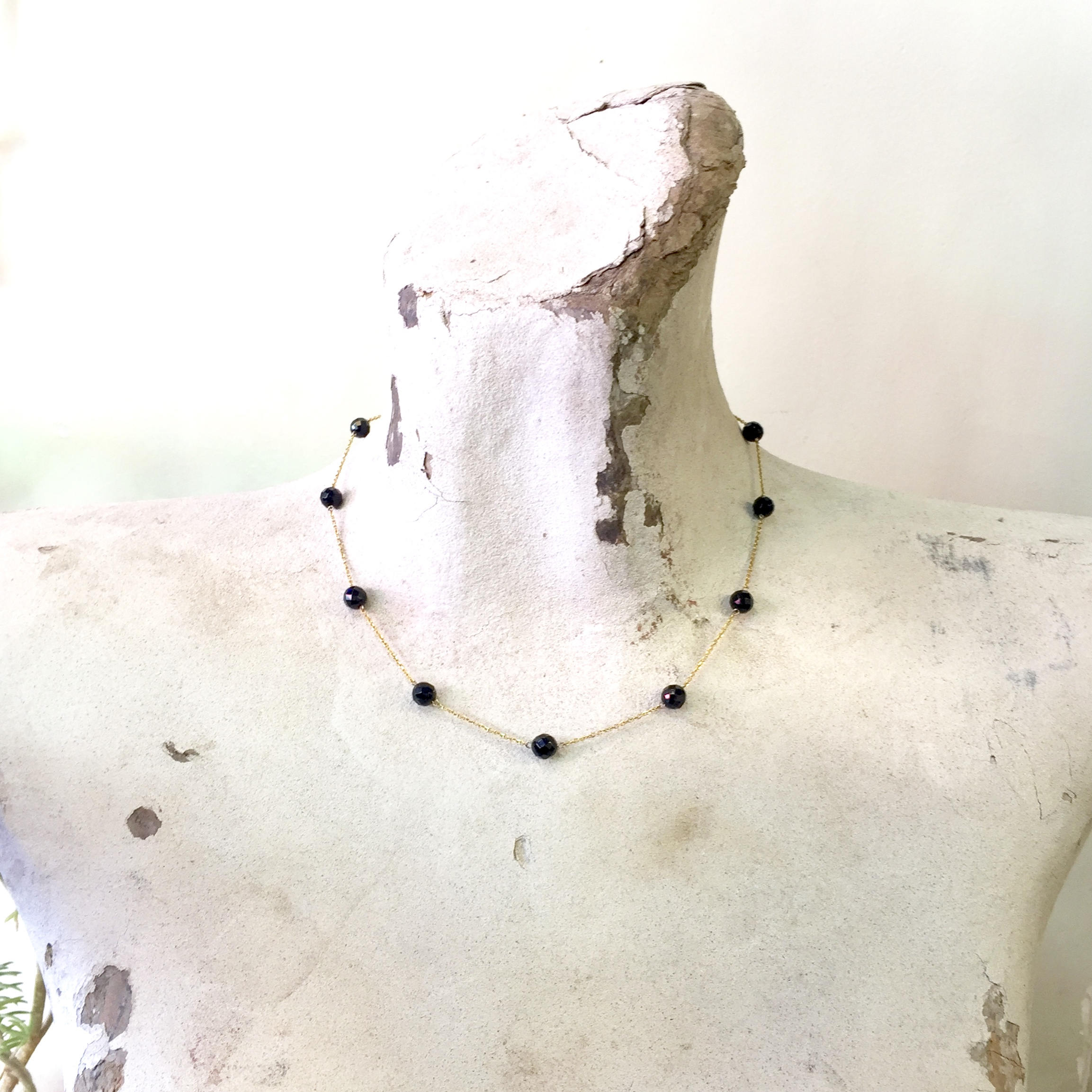 Vintage 14 Karat Gold and Black Onyx Necklace | 14K Yellow Gold | Vintage Gold Jewelry | Gold and Black | Cut Black Onyx | Vintage Necklace
