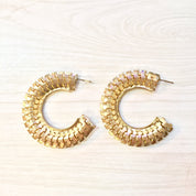 Vintage Gold Toned Hoop Earrings | Costume Jewelry | Hoop Earrings | 90's Fashion | 80's Fashion | Statement Jewelry | Holiday Gift Idea