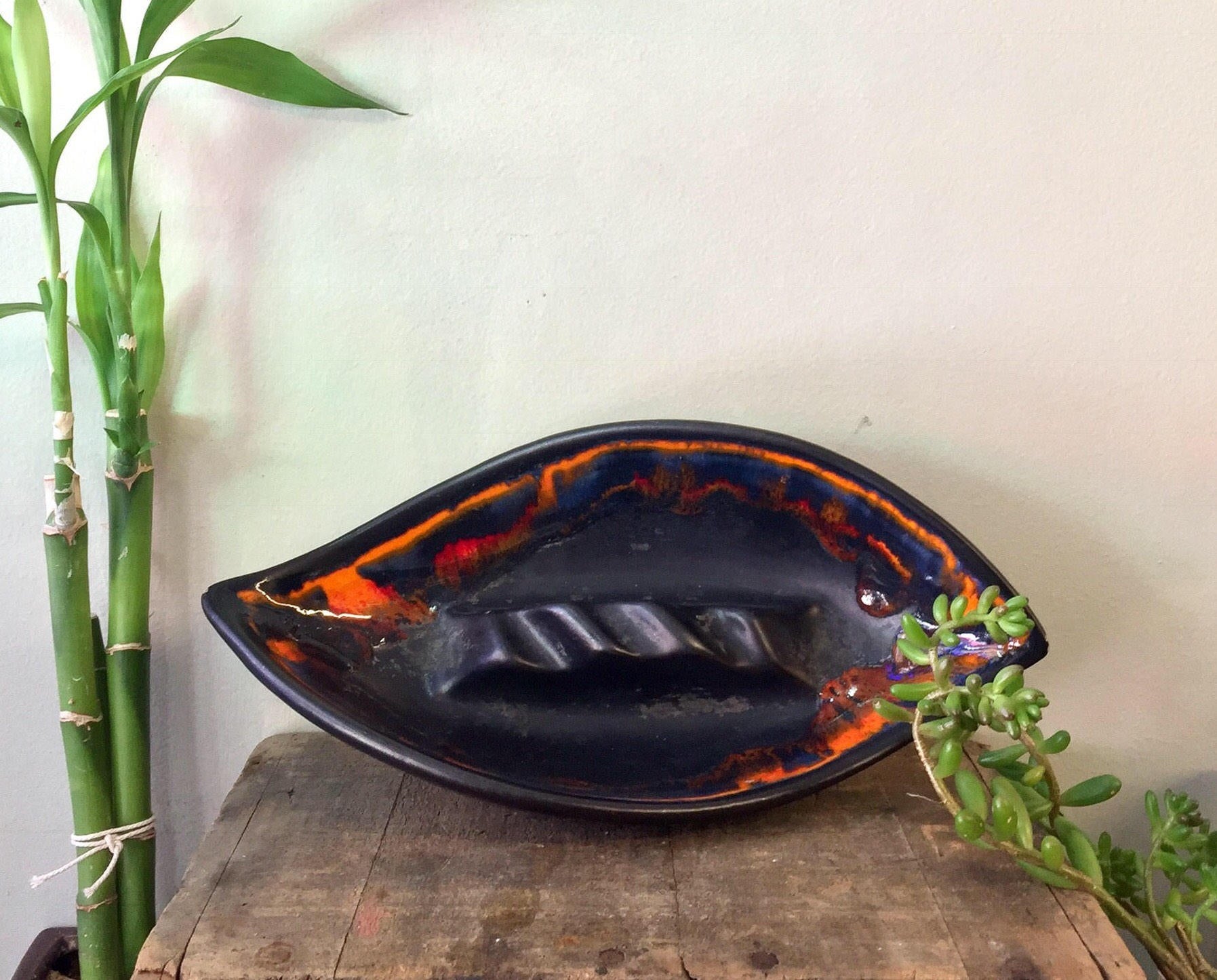 Mid Century Modern Royal Haeger Ashtray | Glazed Ceramic Ash Tray | MCM Home Decor | Black Ashtray | Mid Century Home Decor | Matte |