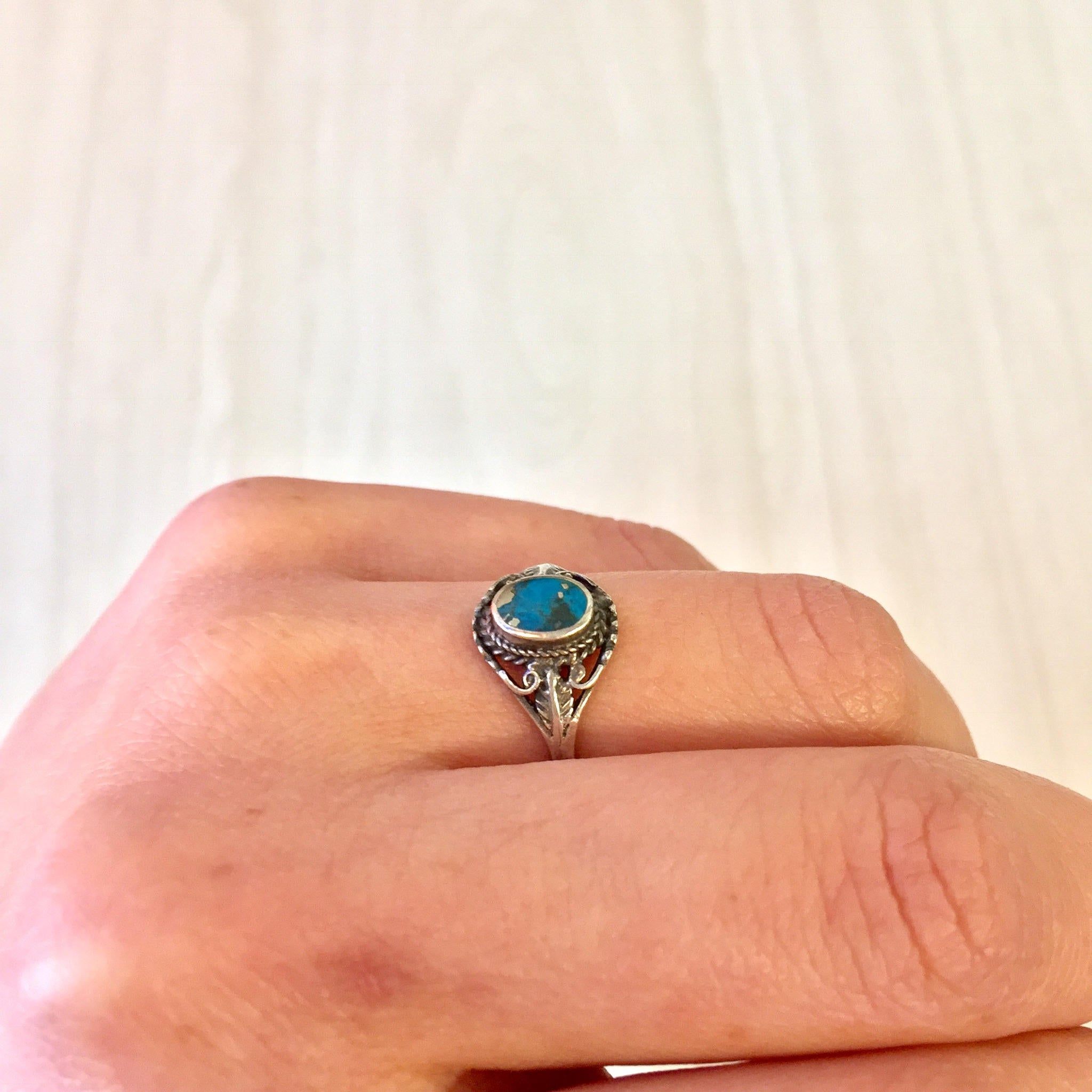 Vintage Silver Ring | Vintage Jewelry | Sterling Silver Ring | Turquoise Jewelry | Turquoise Stone | Southwestern Ring | Blue | Silver