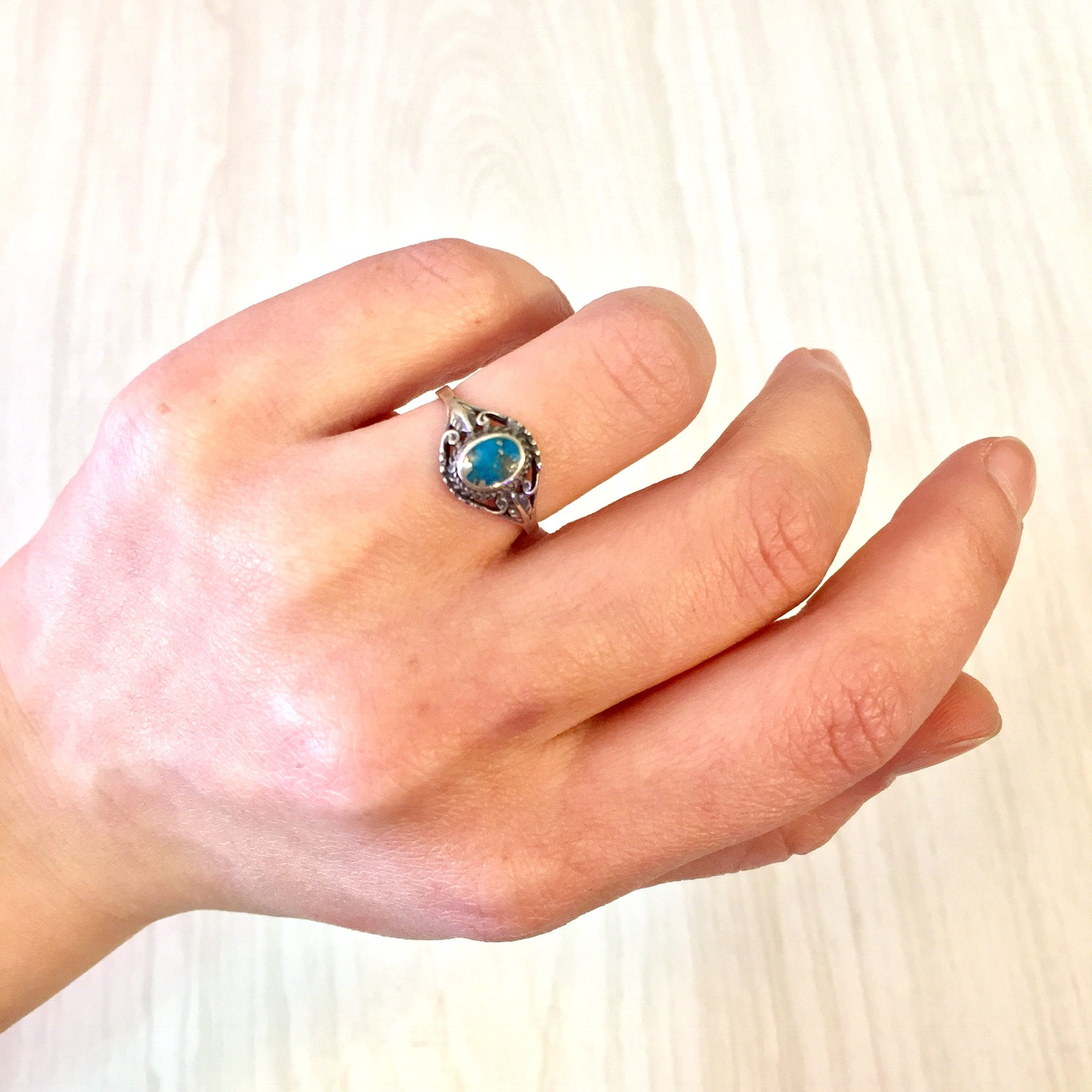 Vintage Silver Ring | Vintage Jewelry | Sterling Silver Ring | Turquoise Jewelry | Turquoise Stone | Southwestern Ring | Blue | Silver