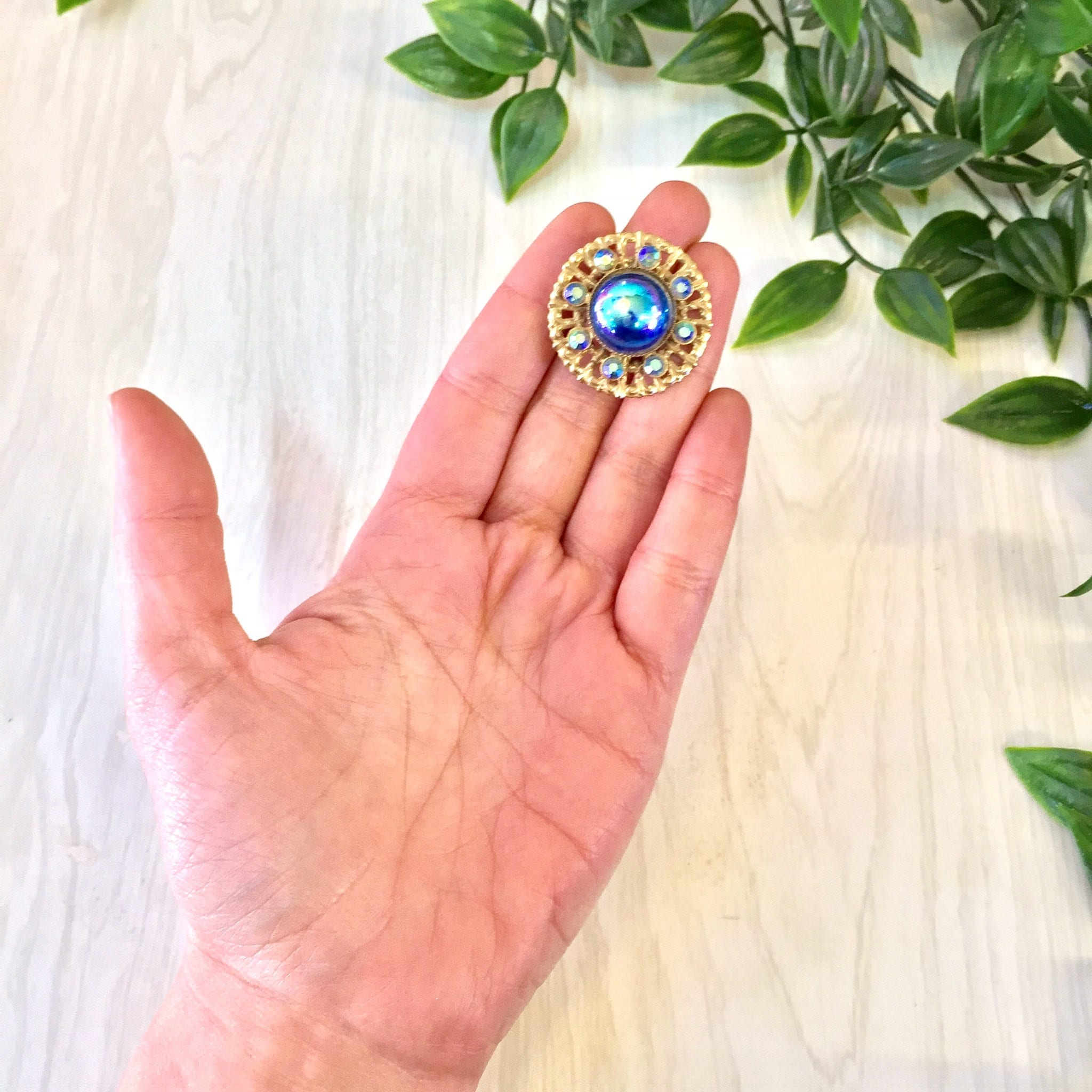 Vintage Gold Tone Brooch | Costume Jewelry | Vintage Jewelry | Pin | Brooch | Opalescent Jewelry | Blue | Green | Purple | Valentines Day