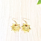 Vintage Gold Tone Earrings | Vintage Jewelry | 90's Fashion | Sun Earrings | Sun Face Earrings | Costume Jewelry | Earrings | Valentines Day