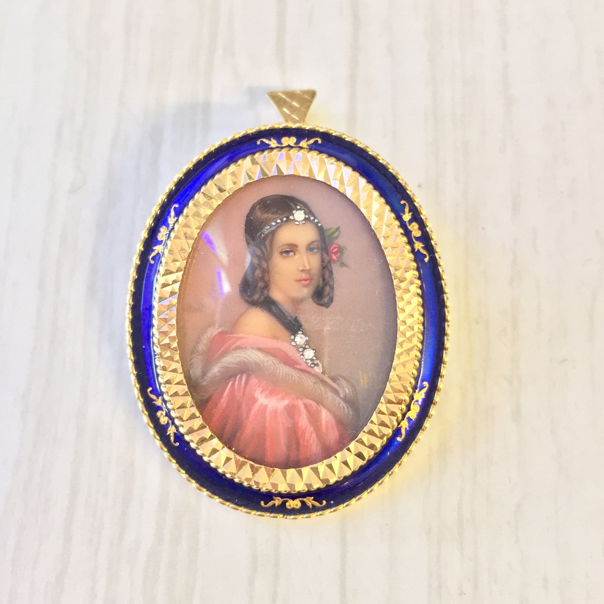  Pendant | Victorian Cameo Brooch | 18K Gold | Diamond | Antique Pendant and Brooch | Pin | Antique Jewelry