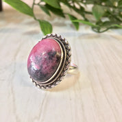 Vintage Silver Ring | Rhodonite Ring | Vintage Jewlery | Sterling Silver | Pink Jewelry | Rhodonite | Statement Jewelry | Cocktail Ring