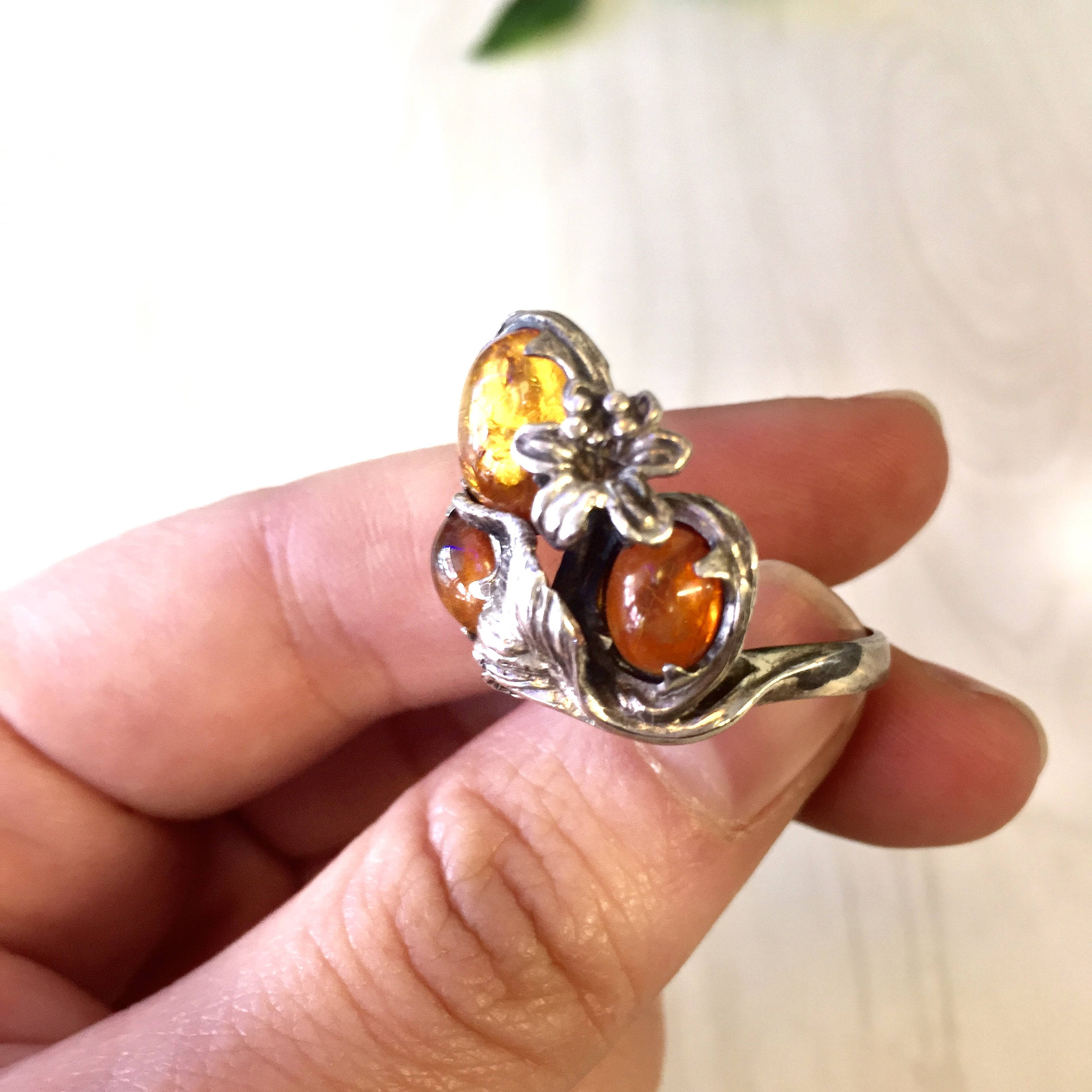 Vintage Sterling Silver Ring with Amber Stones | Leaf and Flower Ring | Amber Stones | Orange | Vintage Jewelry | Statement Ring | Gift