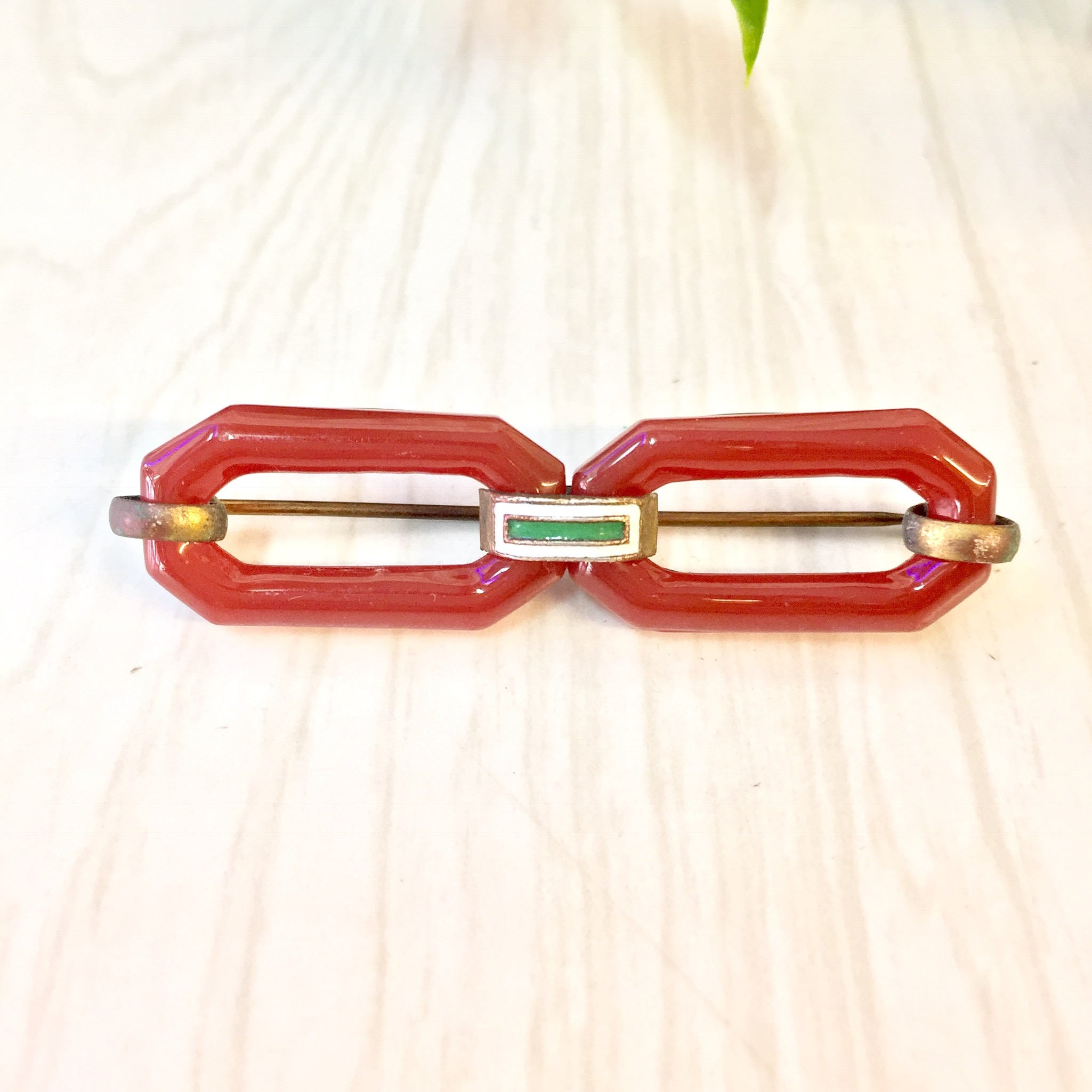 Vintage Red Brooch | Vintage Jewelry | Carnelian Brooch | Vintage Pin | Brooch | Jewelry | Red | White | Green | Carnelian Jewelry | Gift
