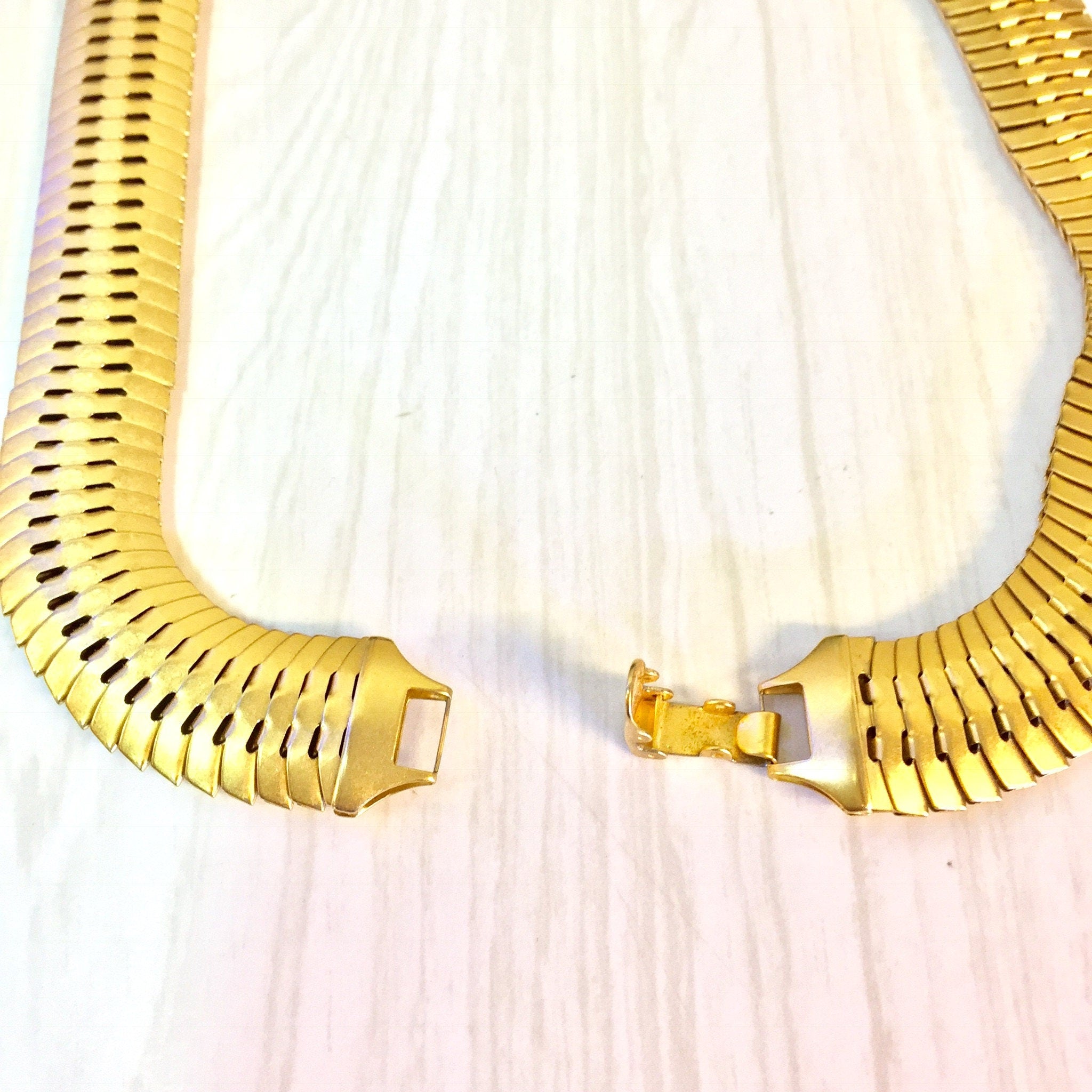 Vintage Necklace | Gold Tone | Gold Necklace | Vintage Jewelry | Statement Necklace | Link Necklace | Costume Jewelry | Valentines Day
