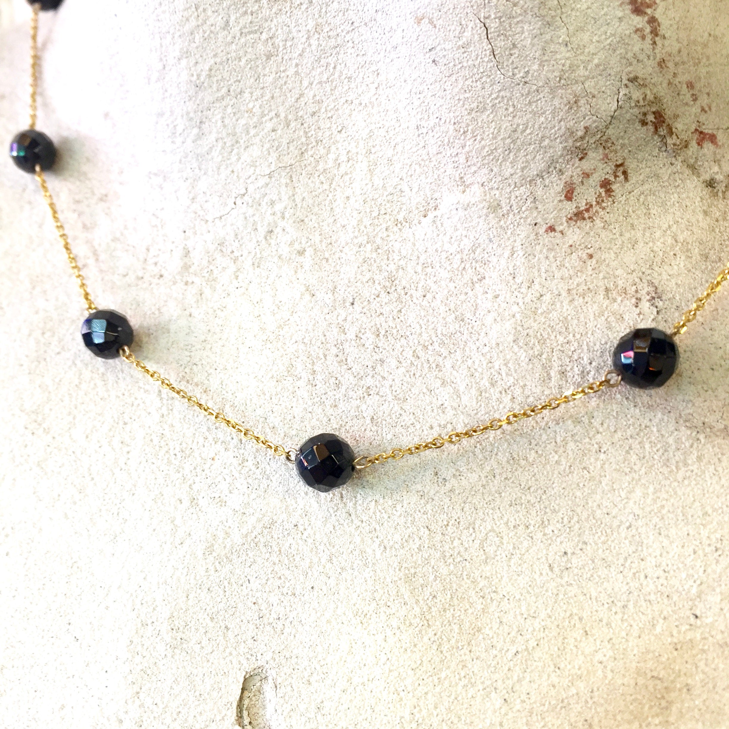 Vintage 14 Karat Gold and Black Onyx Necklace | 14K Yellow Gold | Vintage Gold Jewelry | Gold and Black | Cut Black Onyx | Vintage Necklace