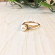 Vintage Gold Ring | 10 K Yellow Gold | Yellow Gold Ring | Pearl Ring | Vintage Jewelry | Diamond Ring | Gold Jewelry | Engagement Ring |