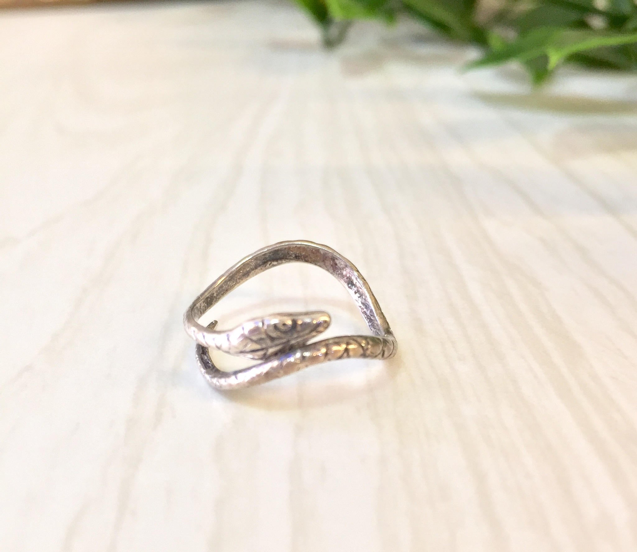 Boho Snake Ring | Vintage Jewelry | Vintage Silver Ring | Bohemian Jewelry | gift for her | Statement Jewelry | Hippie Jewelry| Midi Ring