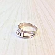 Vintage Sterling Silver Ring with Simple Design | Interlocking Ring Design | Double Circle Ring | Knot Ring | Vintage Jewelry