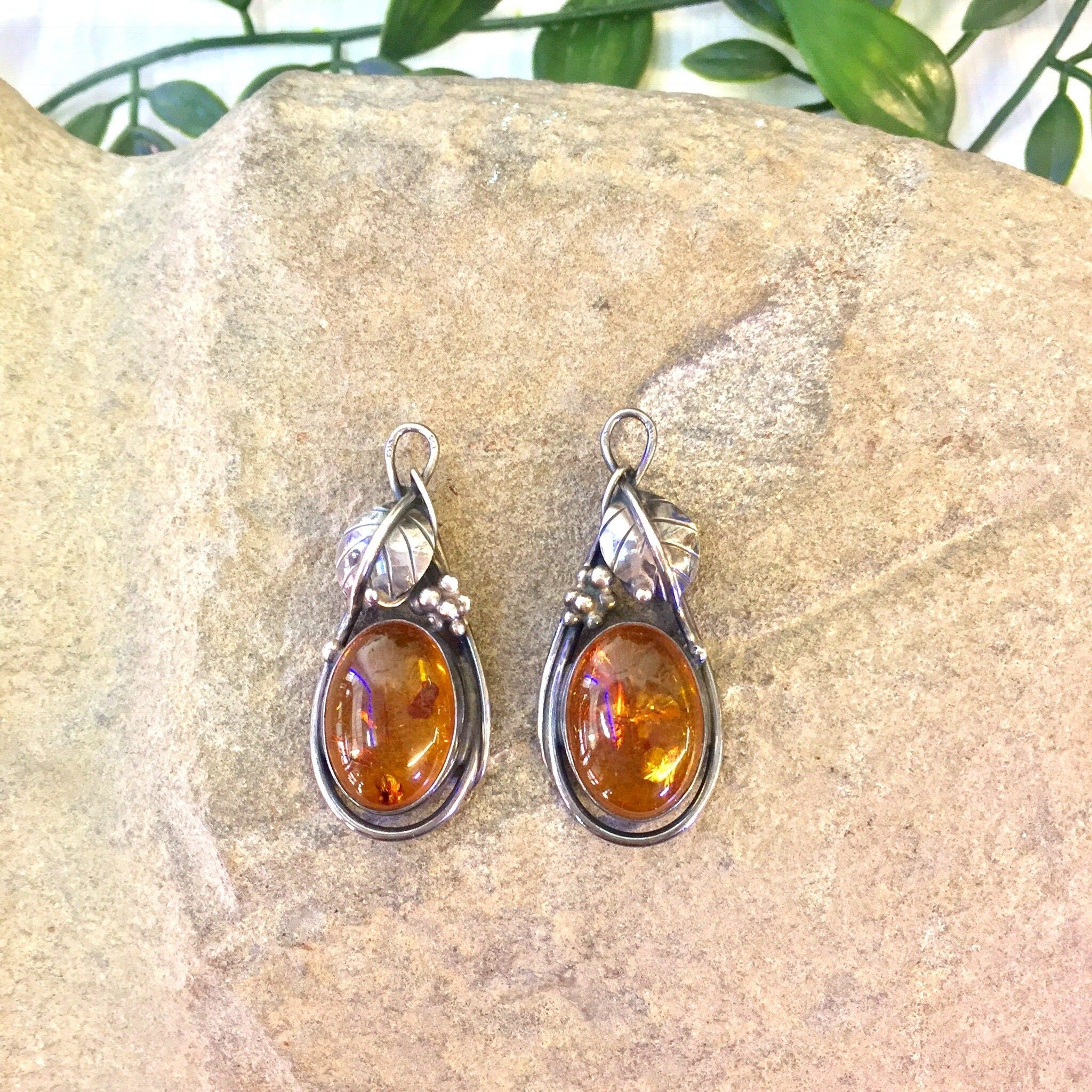 Vintage Silver Pendant | Vintage Jewelry | Amber Pendant | Sterling Silver | Amber Jewelry | Necklace | Pendant | Orange | Silver | Gift