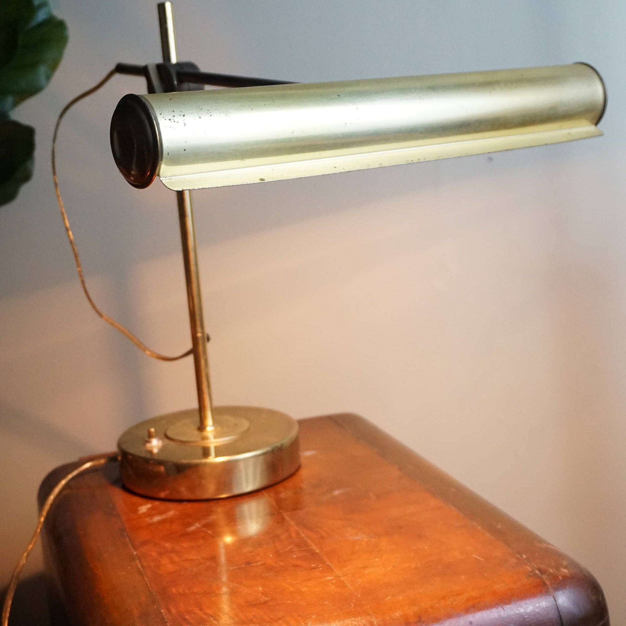 Vintage Brass Table Lamp | Brass Desk Lamp | Midcentury Modern Lamp | Brass Lamp | MCM Home Decor | MCM | Vintage Home Decor |