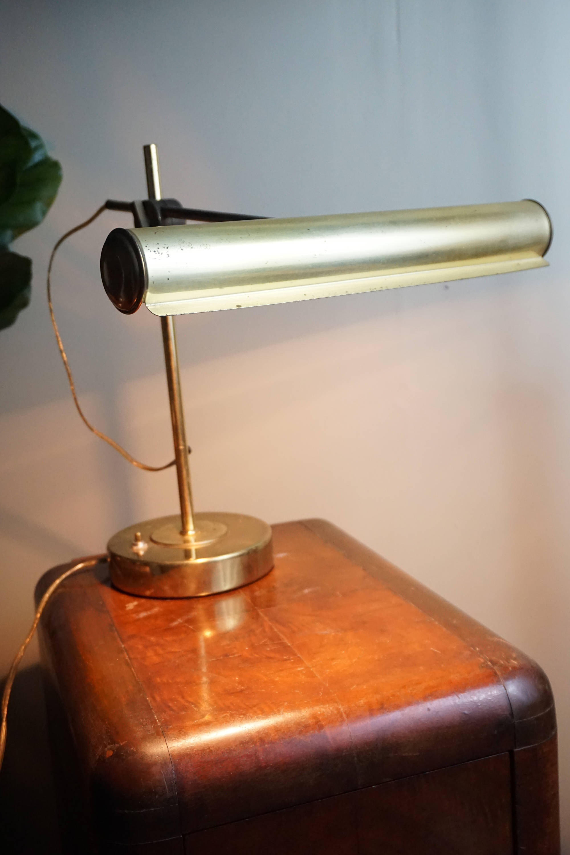 Vintage Brass Table Lamp | Brass Desk Lamp | Midcentury Modern Lamp | Brass Lamp | MCM Home Decor | MCM | Vintage Home Decor |