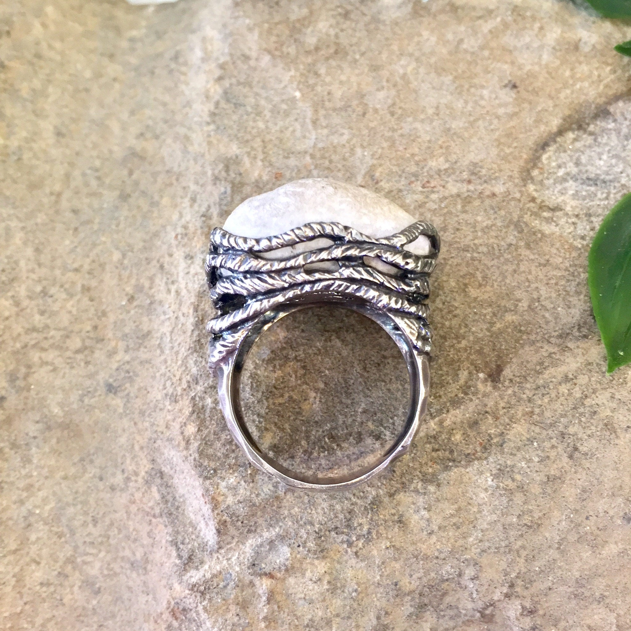 Vintage Sterling Silver Ring with Quartz Stone, Vintage Jewelry, Hammered Silver Ring, Rope Setting, Statement Jewelry, Large Ring, 925