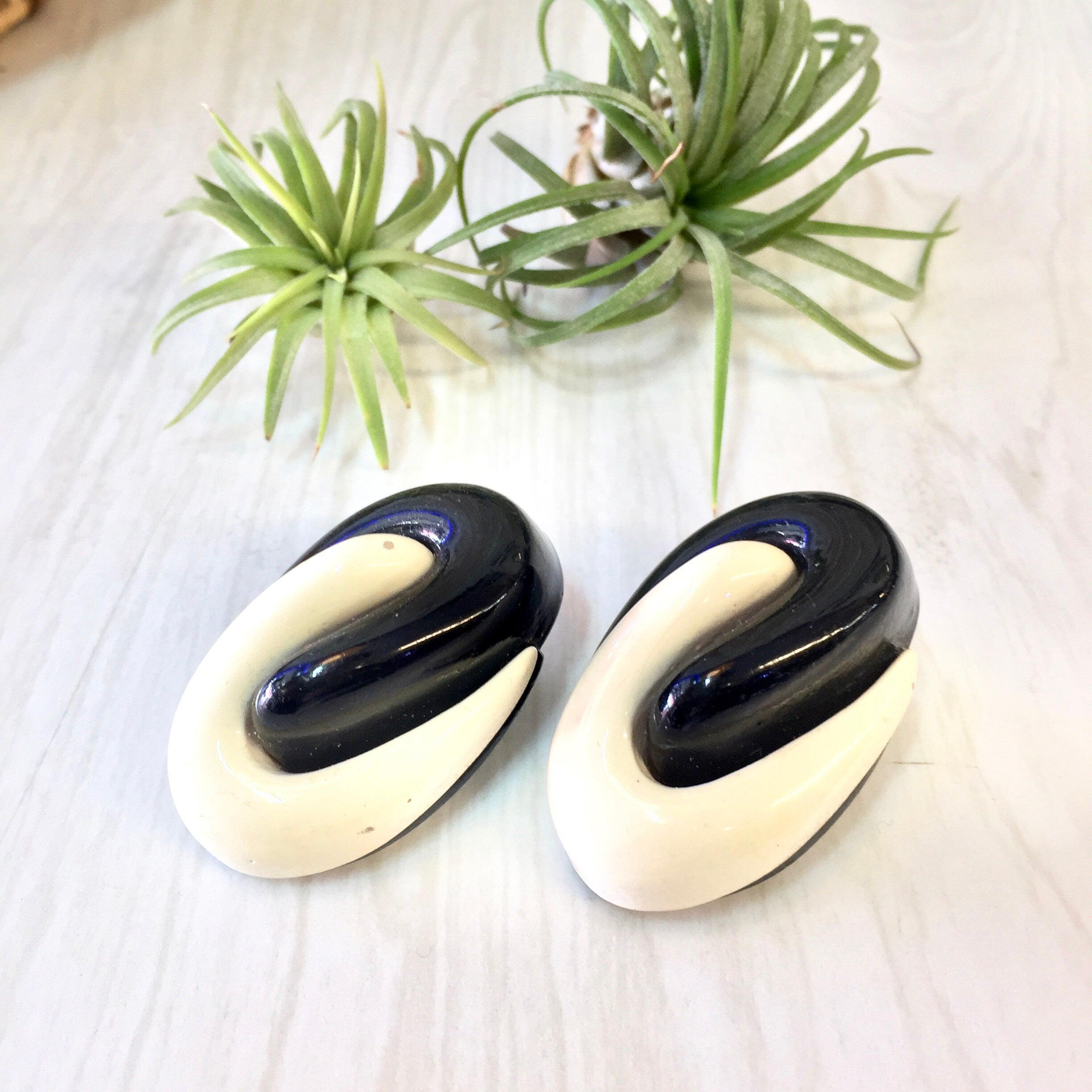 Vintage Clip On Earrings, Costume Jewelry, Earrings, Plastic, Black, White, 1960's, 1970's Fashion, Abstract, Vintage Jewelry, Oval