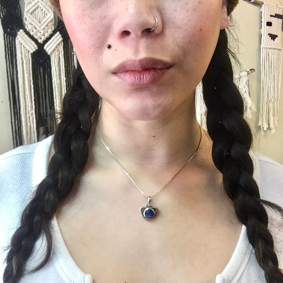 Vintage Silver Necklace, Silver Pendant, Blue Stone, Sterling Silver, Vintage Jewelry, Blue Jewelry, Box Chain, Blue and White Hinge Pendant