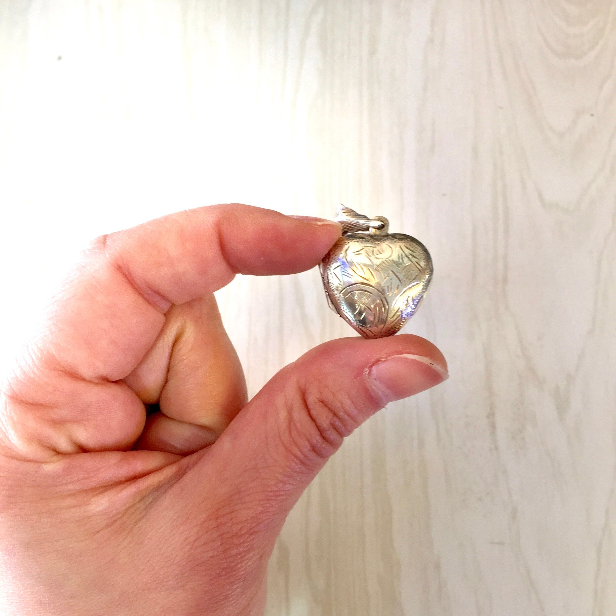 Vintage Silver Locket, Vintage Jewelry, Etched Silver, Heart Locket, Heart Shaped, Sterling Silver, Keepsake Jewelry, Pendant, 925