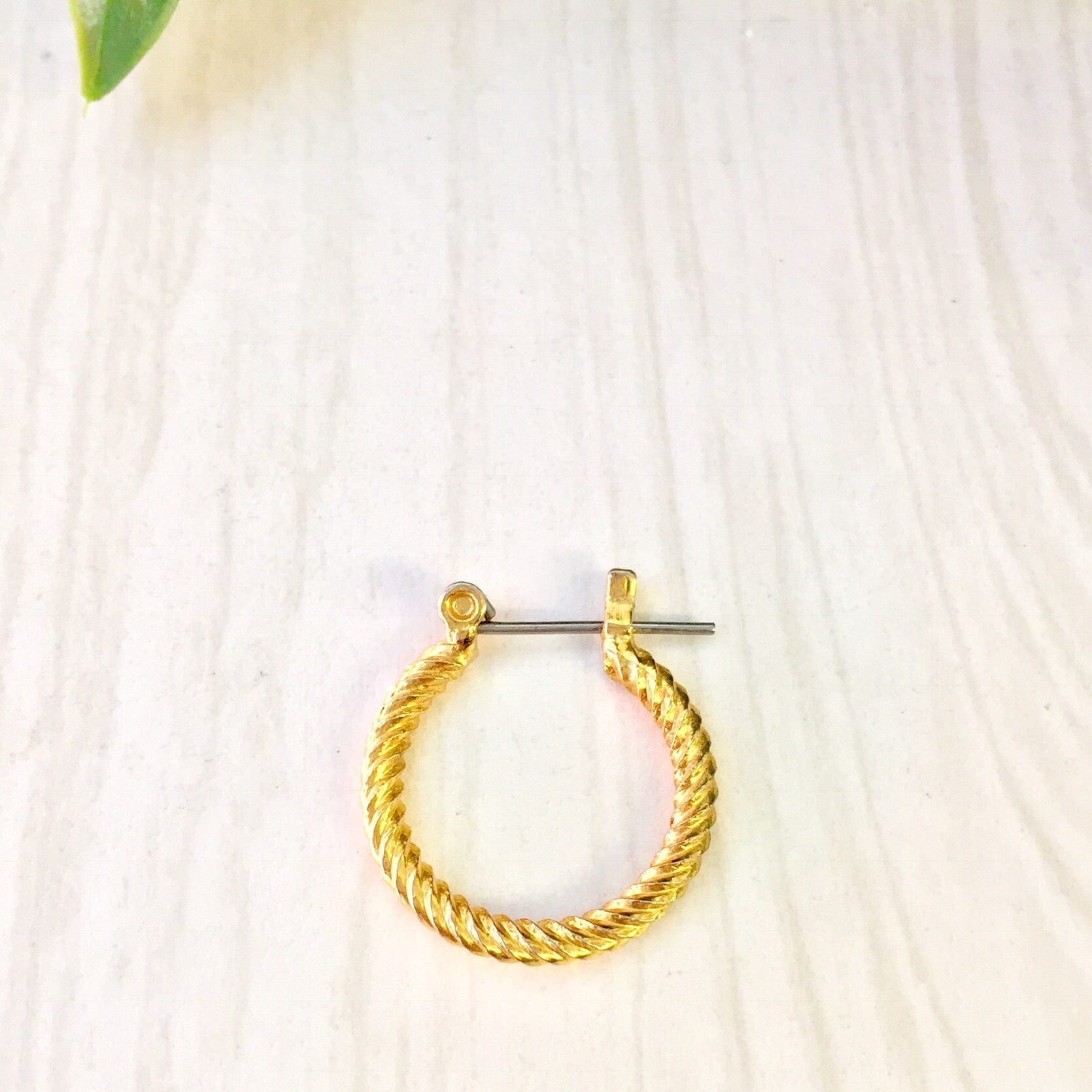 Vintage Hoop Earrings | Gold Tone Earrings | Small Hoops | Gold Hoops | Vintage Jewelry | Gold | Costume Jewelry | Valentines Day | Earrings