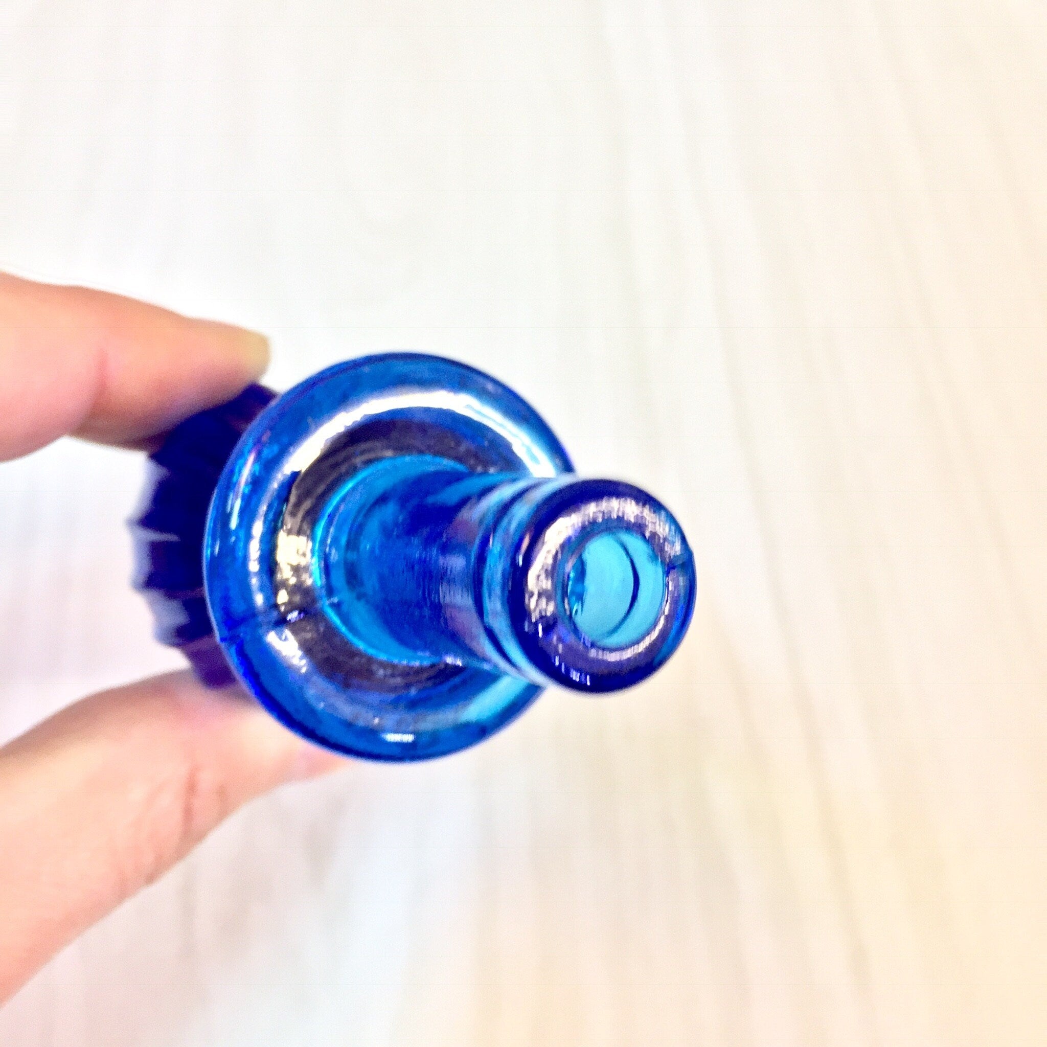 Vintage Blue Glass Decanter, Decanter with Stopper, Bright Blue, Vintage Home Decor, Midcentury Modern Glass, Barware, Wine, Whiskey, Round
