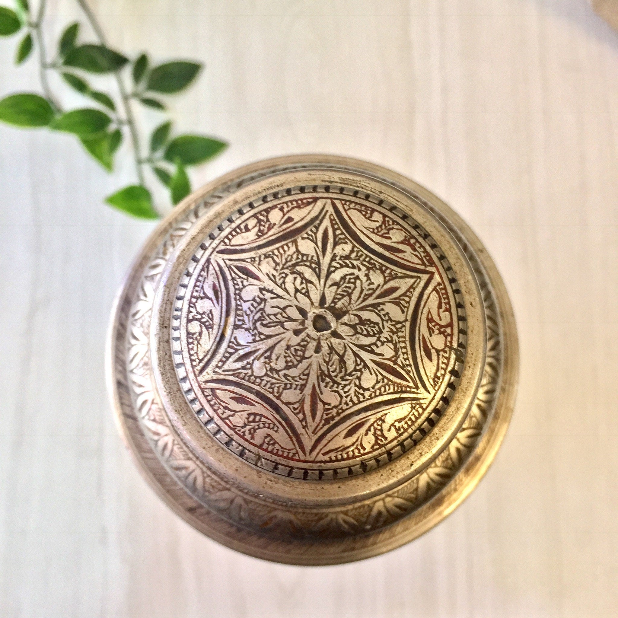 Vintage Cocktail Shaker, Vintage Barware, Etched Painted Metal, Mixology, Indian Cocktail Shaker, Silver, Red, Floral Design, Etched Metal