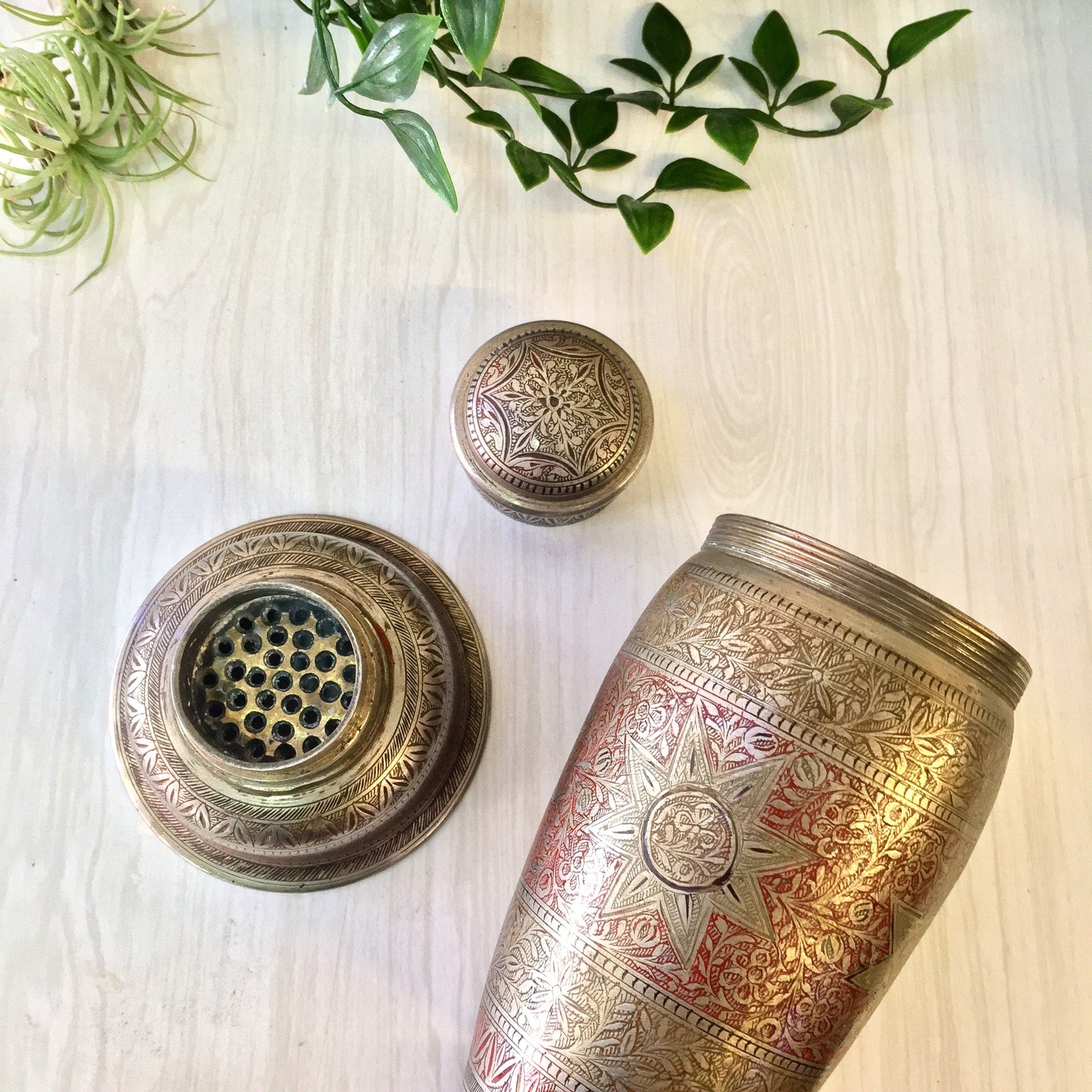 Vintage Cocktail Shaker, Vintage Barware, Etched Painted Metal, Mixology, Indian Cocktail Shaker, Silver, Red, Floral Design, Etched Metal