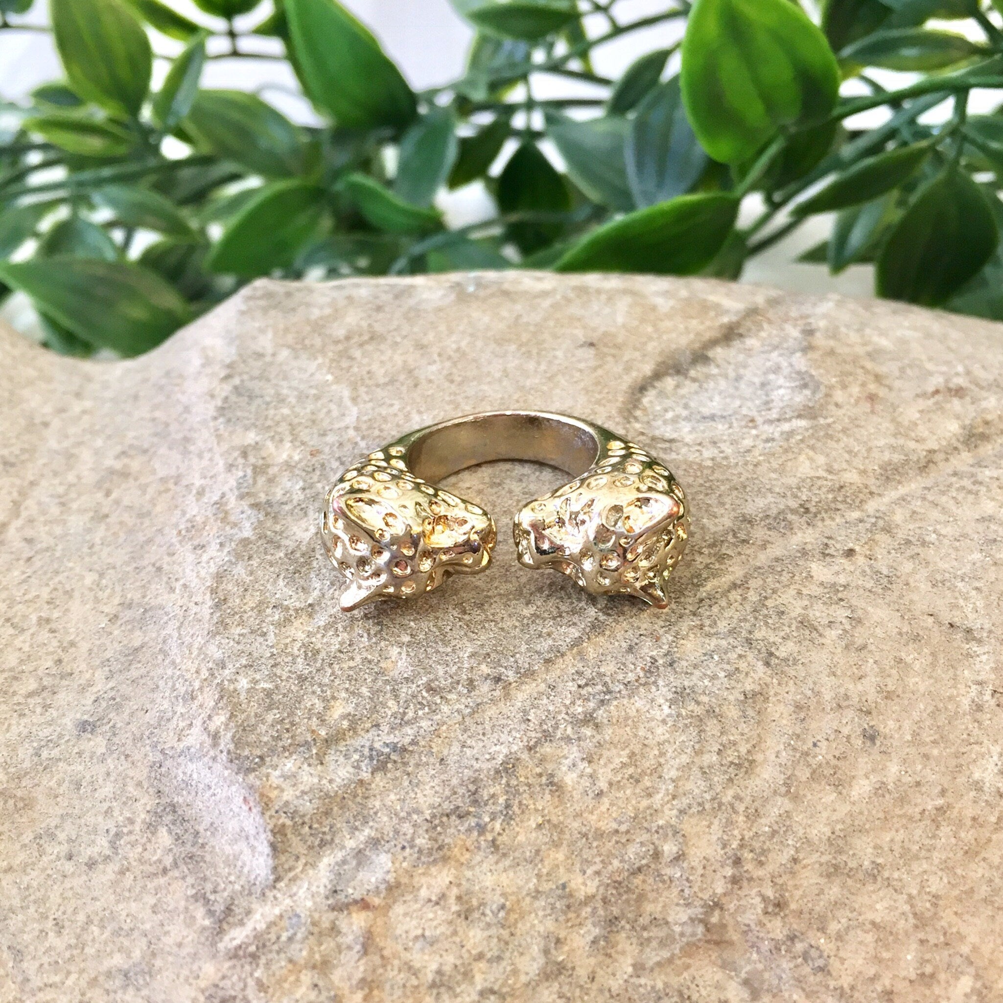 Vintage Leopard Ring, Double Head Leopard, Costume Jewelry, Gold Tone Ring, Vintage Jewelry, Statement Ring, Leopard, Animal, Cat, Gold,
