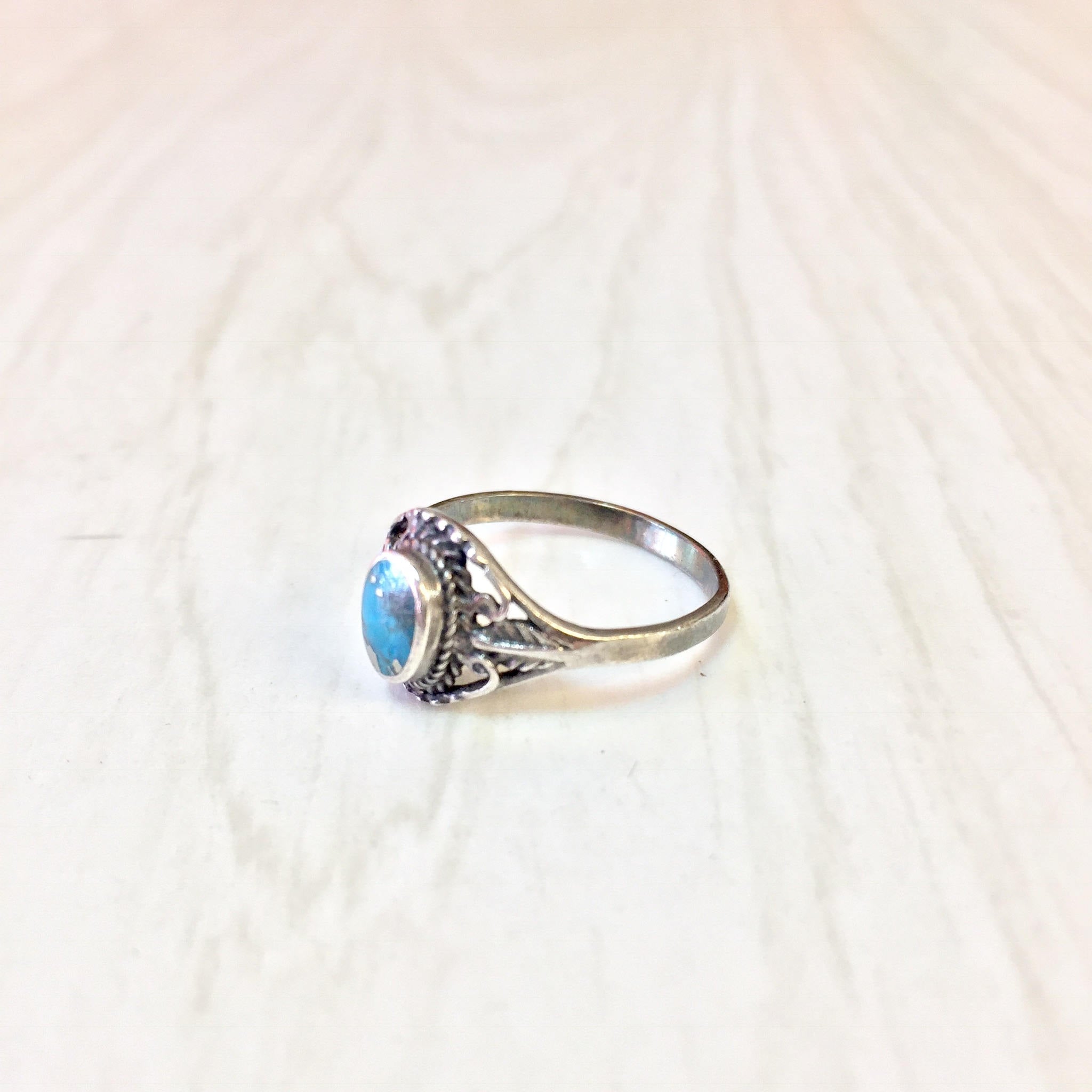 Vintage Silver Ring | Vintage Jewelry | Sterling Silver Ring | Turquoise Jewelry | Turquoise Stone | Southwestern Ring | Blue | Silver