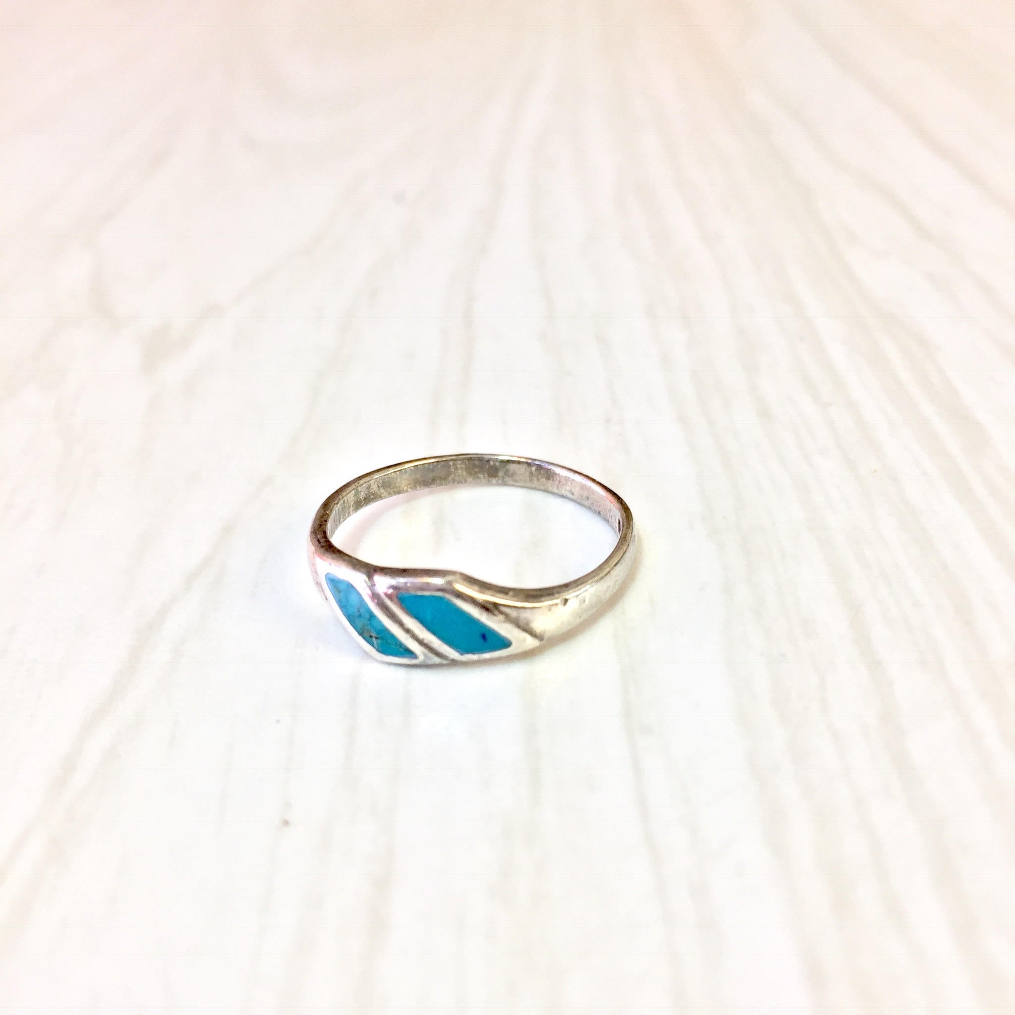 Vintage Silver Ring | Vintage Jewelry | Sterling Silver Ring | Turquoise Jewelry | Turquoise Stone | Southwestern Ring | Blue | Silver |