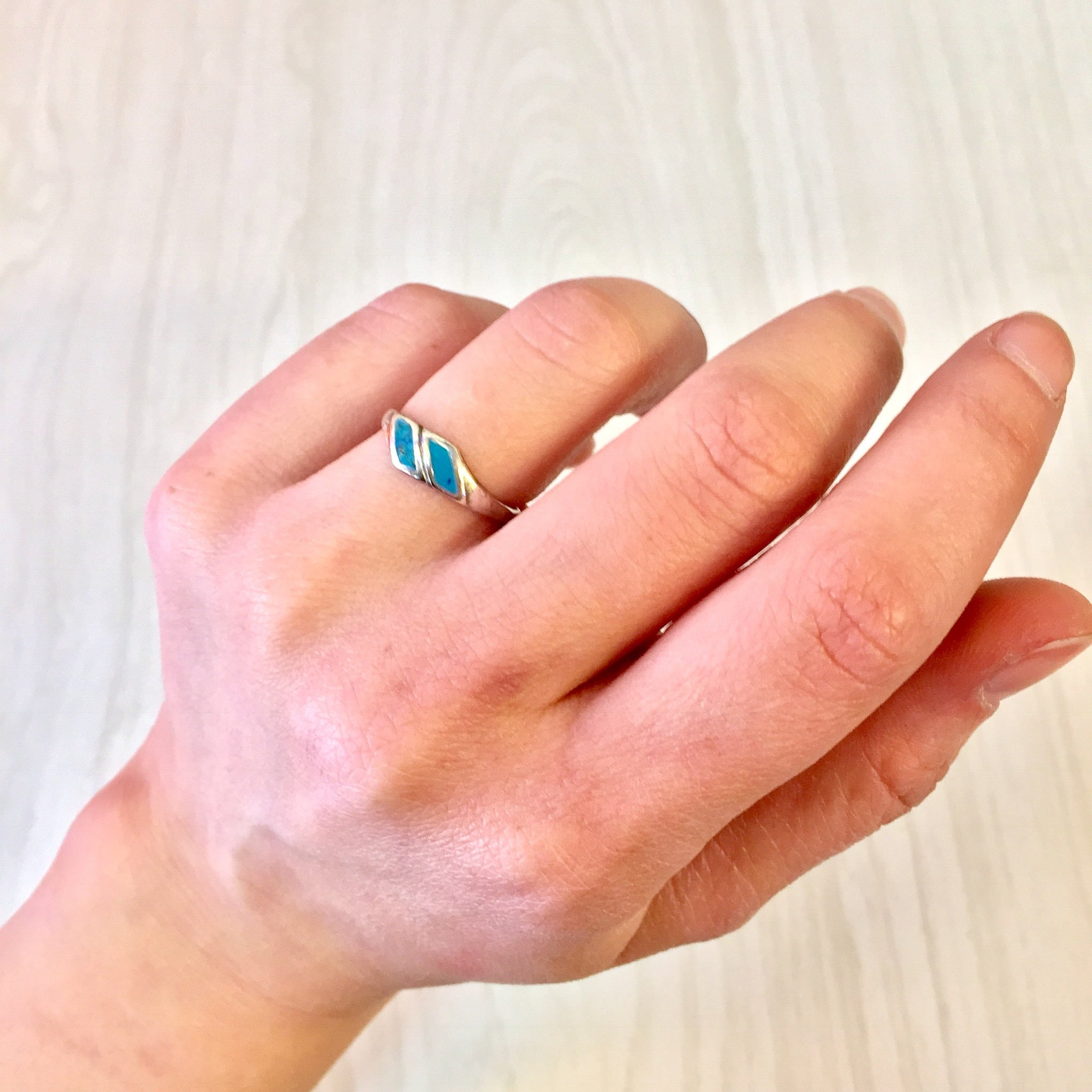 Vintage Silver Ring | Vintage Jewelry | Sterling Silver Ring | Turquoise Jewelry | Turquoise Stone | Southwestern Ring | Blue | Silver |