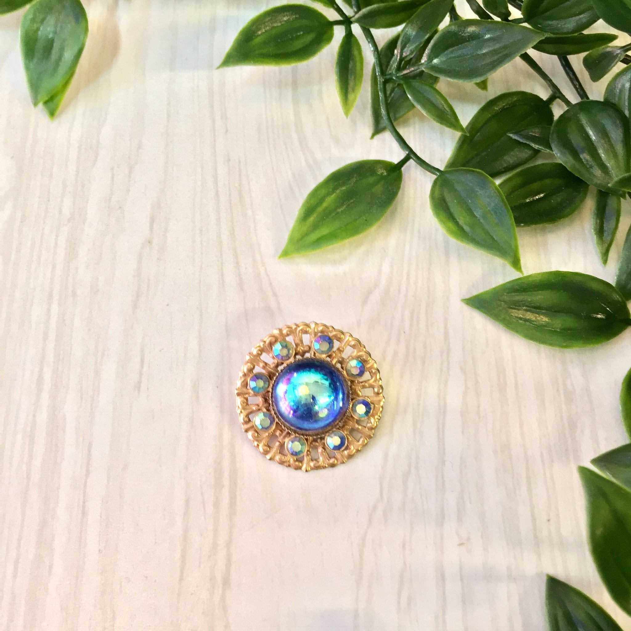 Vintage Gold Tone Brooch | Costume Jewelry | Vintage Jewelry | Pin | Brooch | Opalescent Jewelry | Blue | Green | Purple | Valentines Day