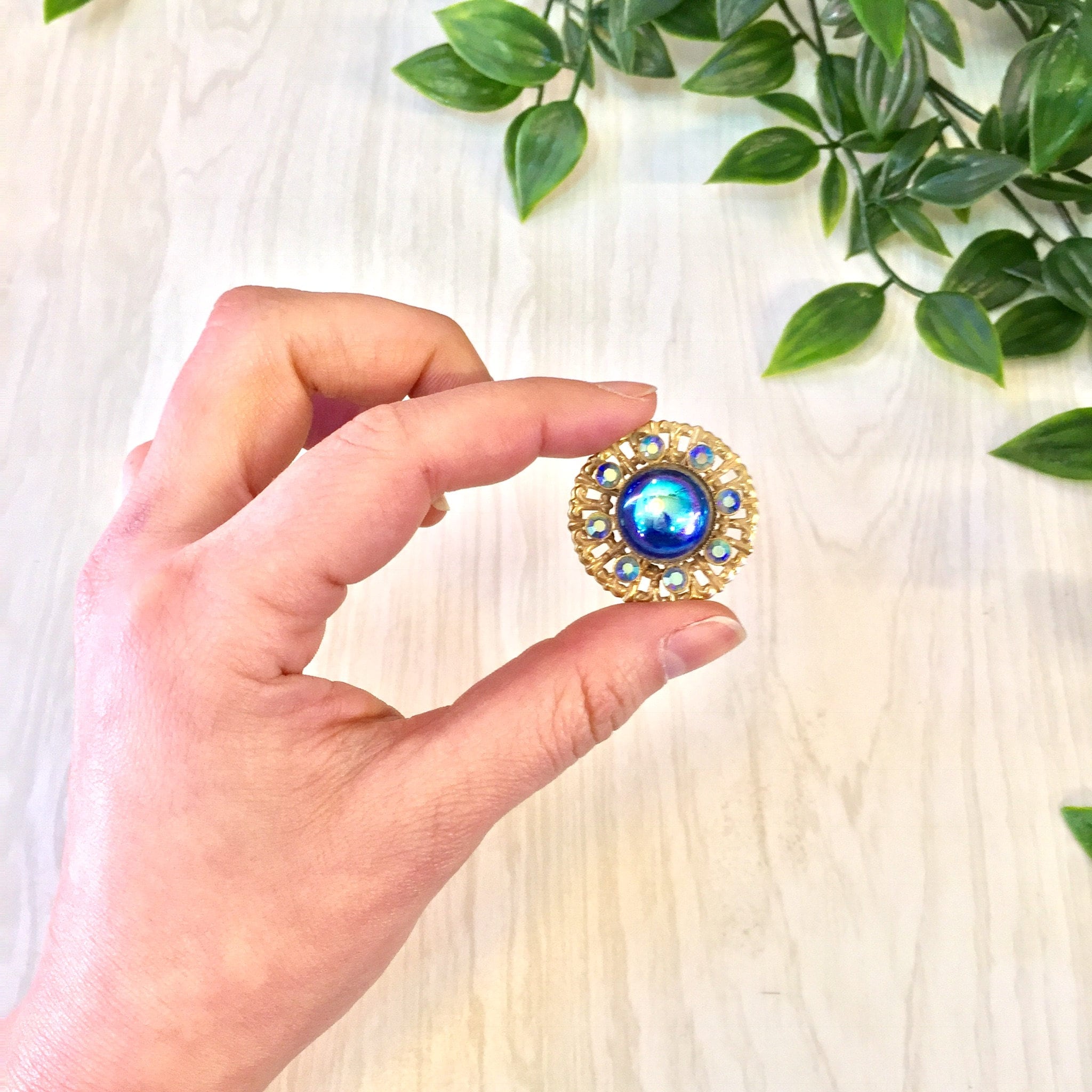 Vintage Gold Tone Brooch | Costume Jewelry | Vintage Jewelry | Pin | Brooch | Opalescent Jewelry | Blue | Green | Purple | Valentines Day