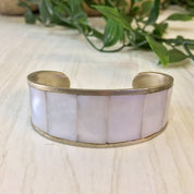 Vintage Cuff Bracelet, Brass Bracelet, Mother Of Pearl, Inlayed Stone, Brass Cuff, White, Gold, Brass, Vintage Jewelry, Gift for Mom,