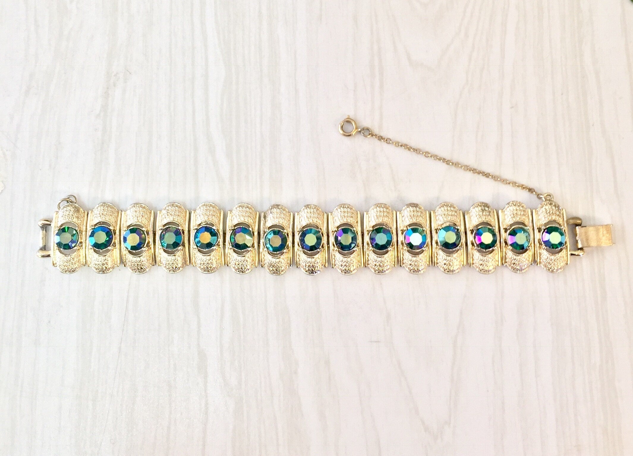 Vintage Gold Bracelet, Gold Tone Bracelet, Link Bracelet, Vintage Jewelry, Costume Jewelry, Blue, Green, Opalescent, Purple, Sparkle, Gift