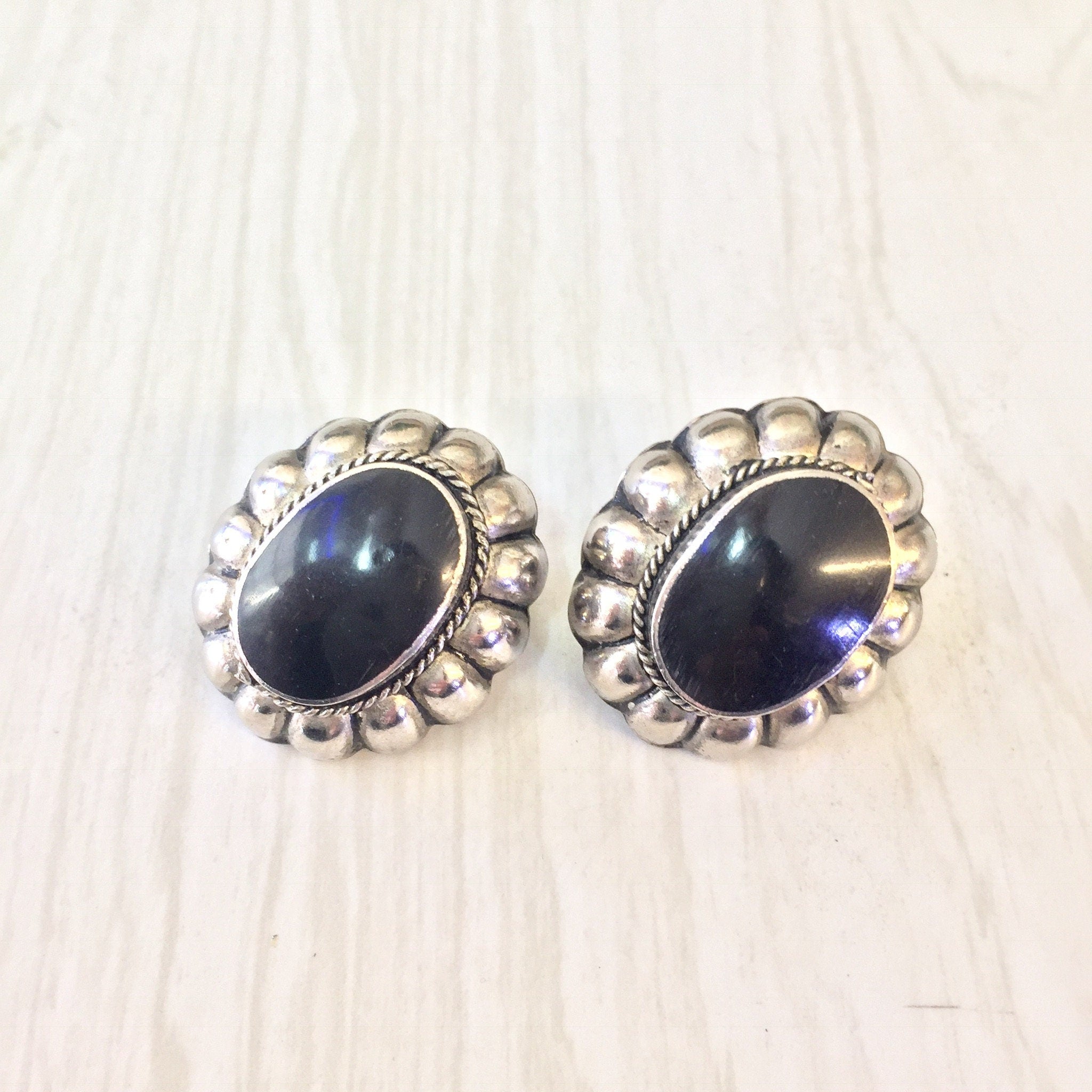 Vintage Silver Earrings, Clip On Earrings, Sterling Silver, Southwestern Style, Black Earrings, Vintage Jewelry, Black Onyx, Big Earrings