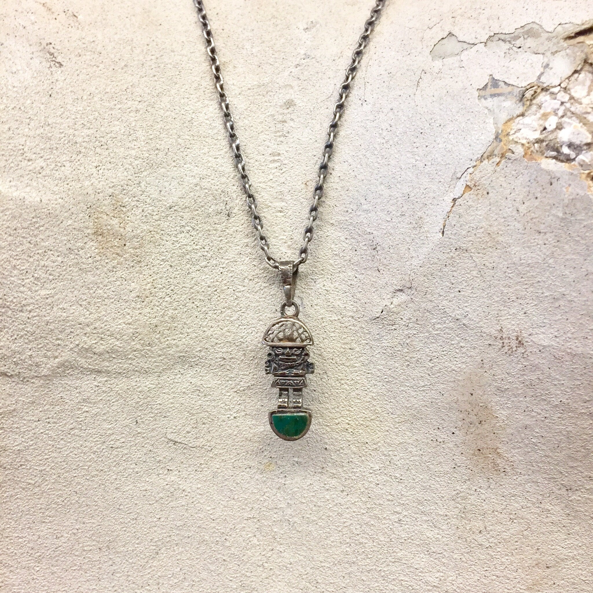 Vintage Silver Necklace, Malachite Pendant, Vintage Jewelry, Pendant, Sterling Silver, Chain, Silver Chain, Long Chain, Green, Charm, Tribal
