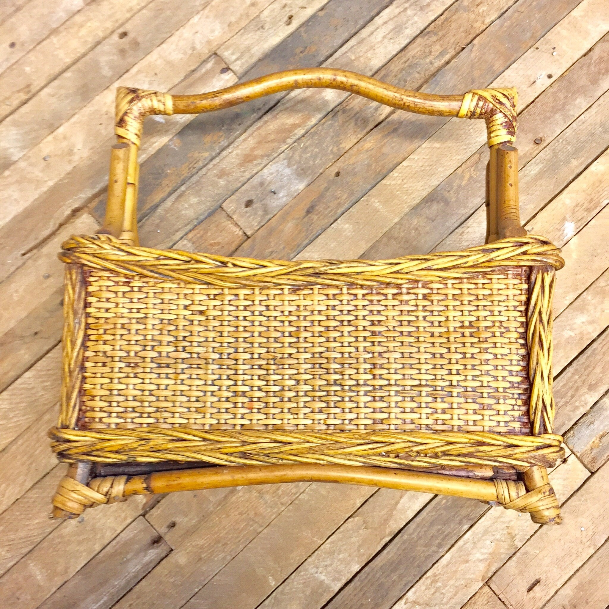 Vintage Wicker Utensil Caddy, Bamboo Utensil Organizer, Compartment, Organizer, Caddy with Handle, Picnic, Barbecue, Server Caddy, Vintage