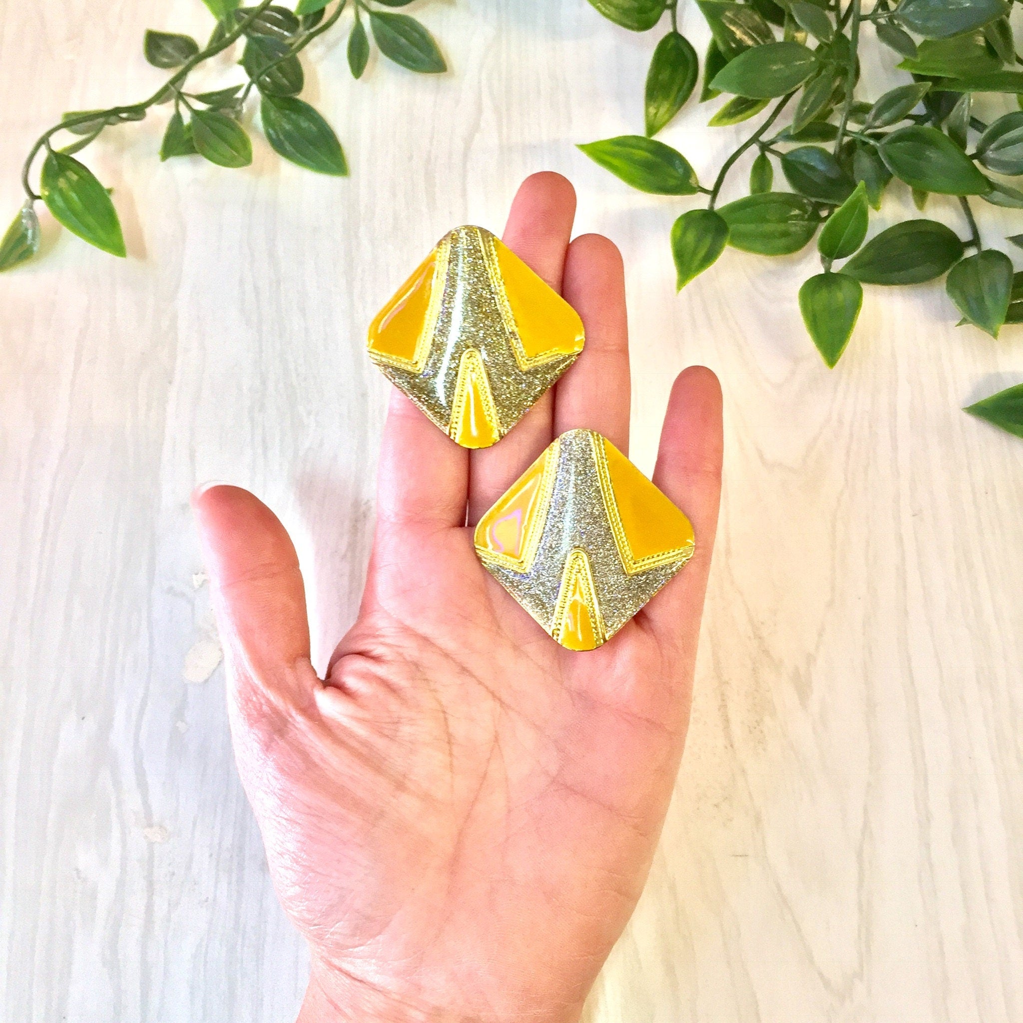 Vintage Clip On Earrings | Yellow Earrings | Glitter Jewelry | Retro Jewelry | 70s Jewelry | Earrings | Clip On | Vintage Jewelry | Glitter