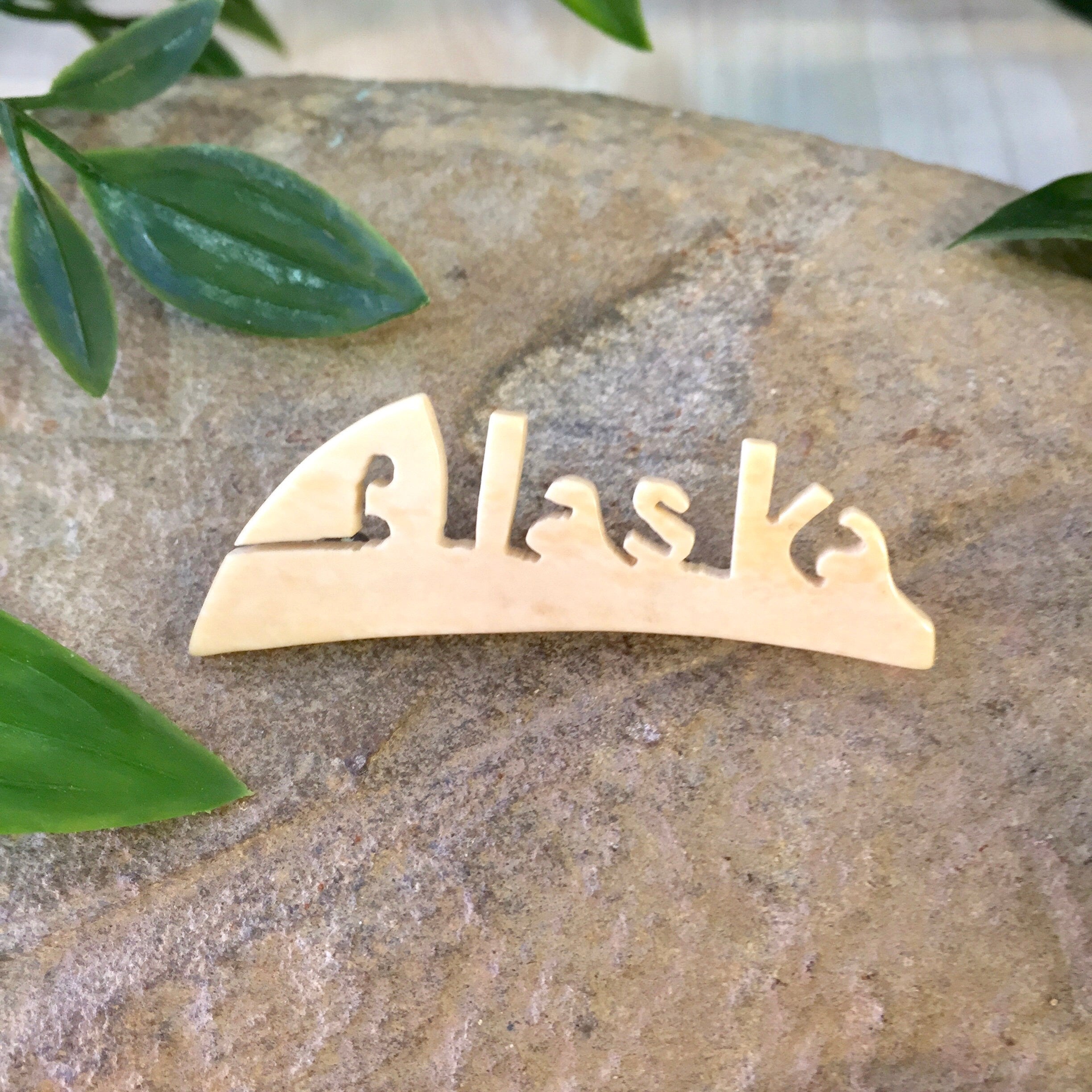 Vintage Brooch, Alaska Brooch, Alaska, White, Sterling Silver, Vintage Jewelry, State Jewelry, Souvenir, Vintage Pin, Gift for Mom, Keepsake